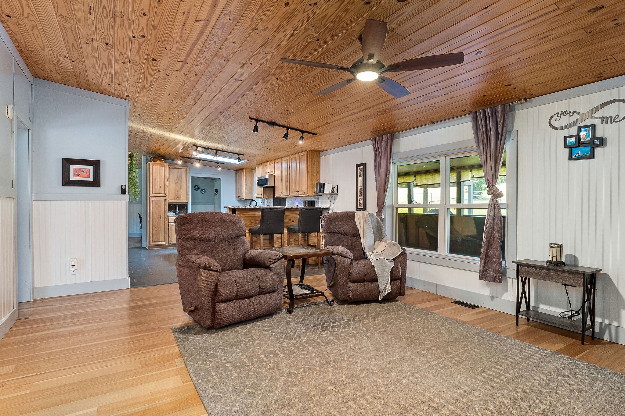 127 Grant Rd