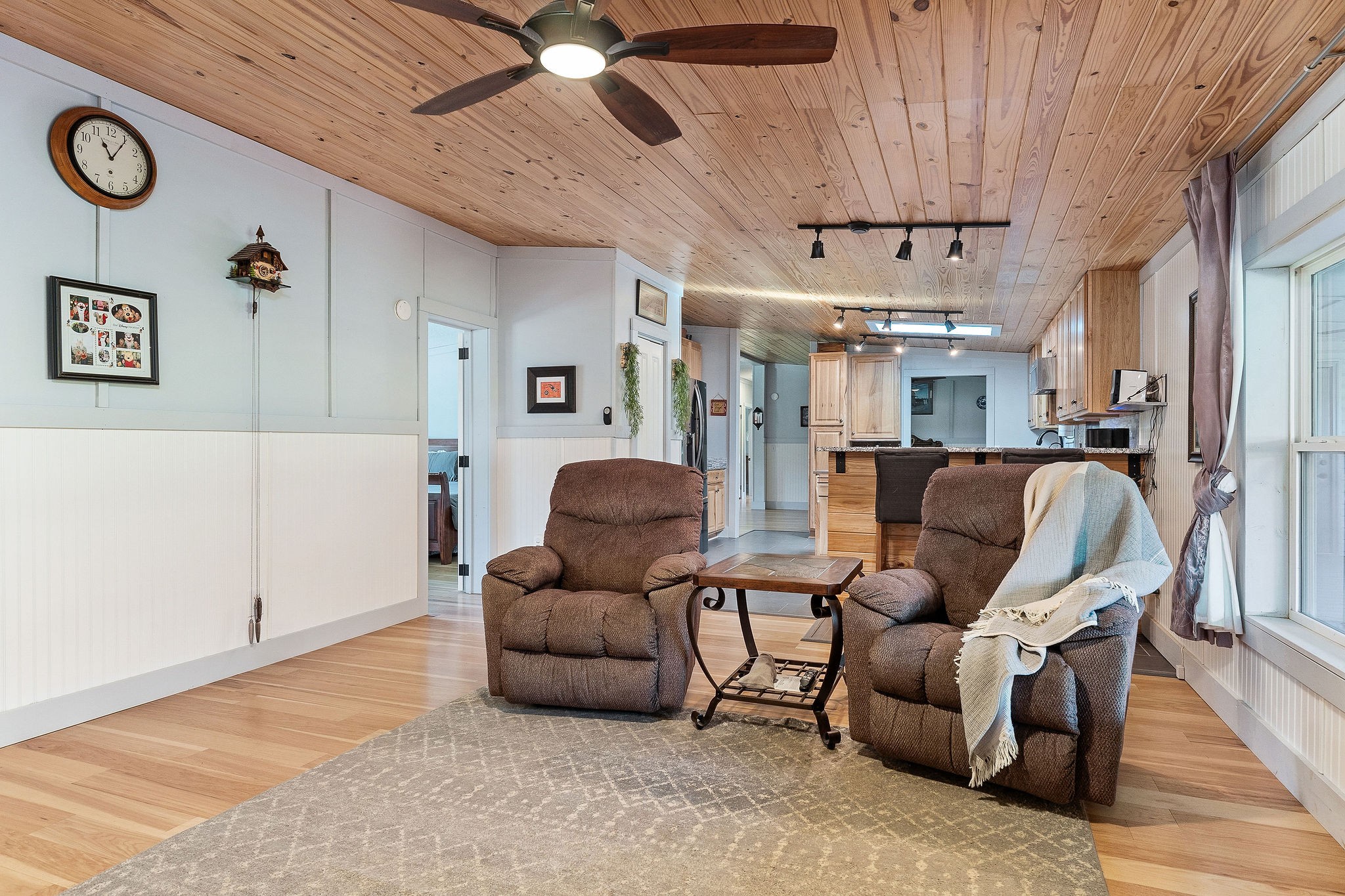 127 Grant Rd