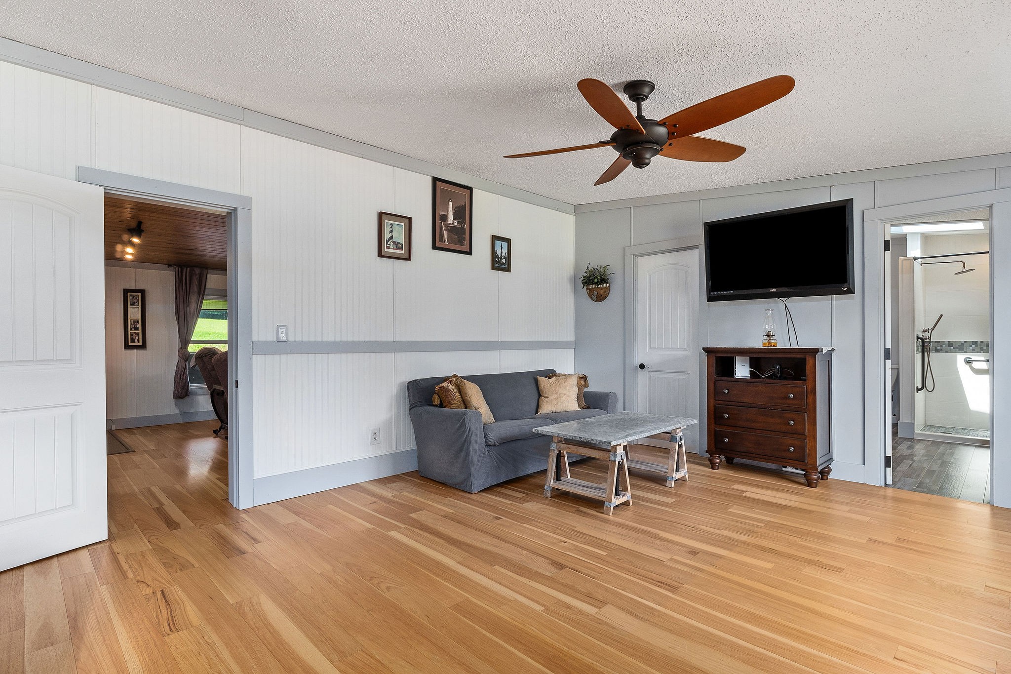 127 Grant Rd