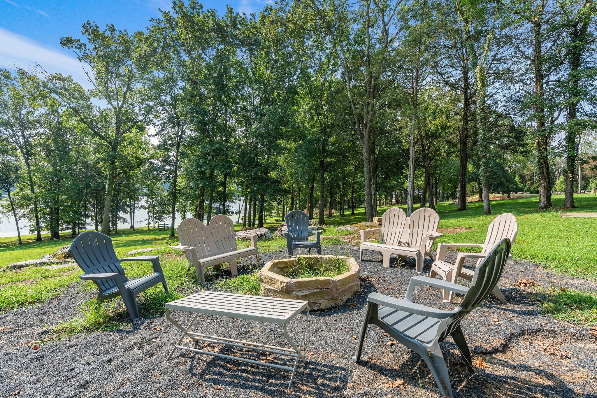 8530 Saundersville Rd