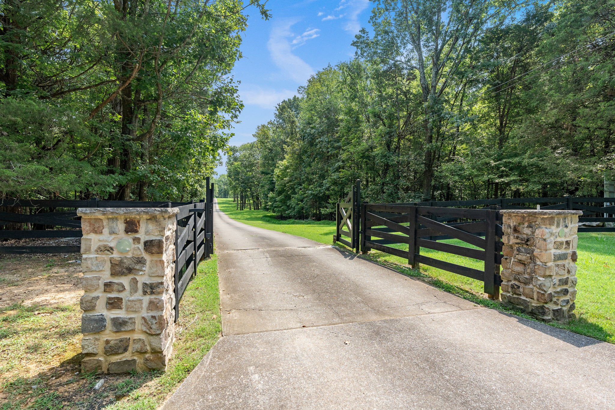 8530 Saundersville Rd