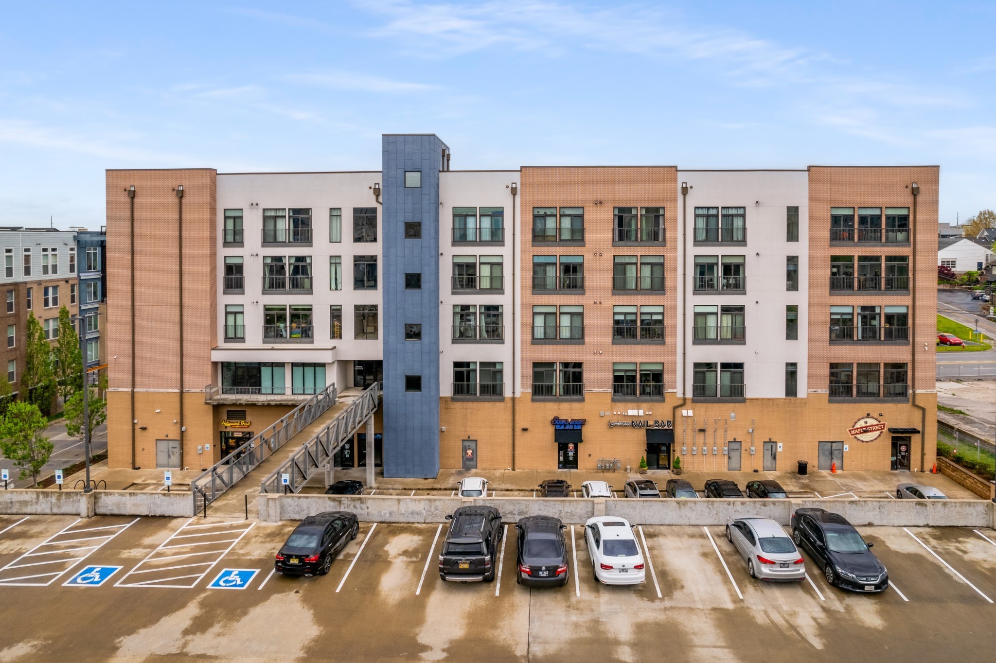 2407 8th Ave, S Unit: 402