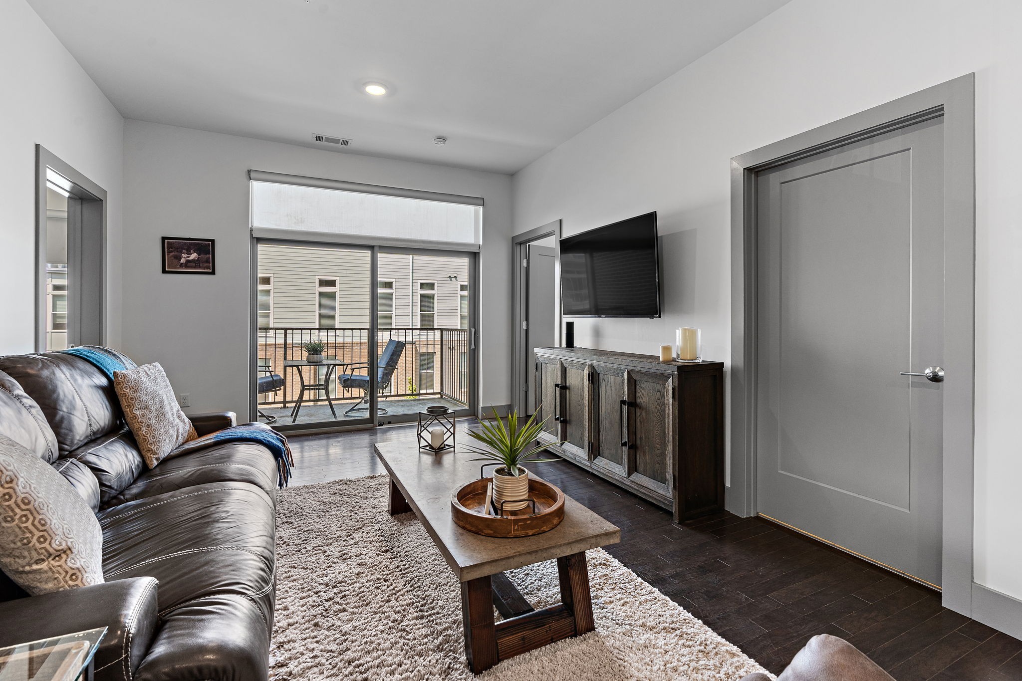 2407 8th Ave, S Unit: 402