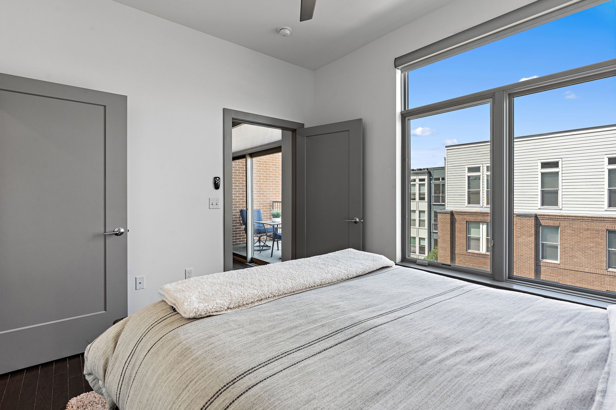 2407 8th Ave, S Unit: 402