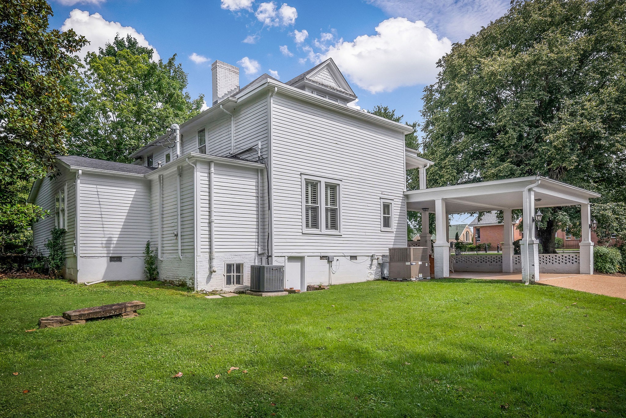 105 N Church St, N