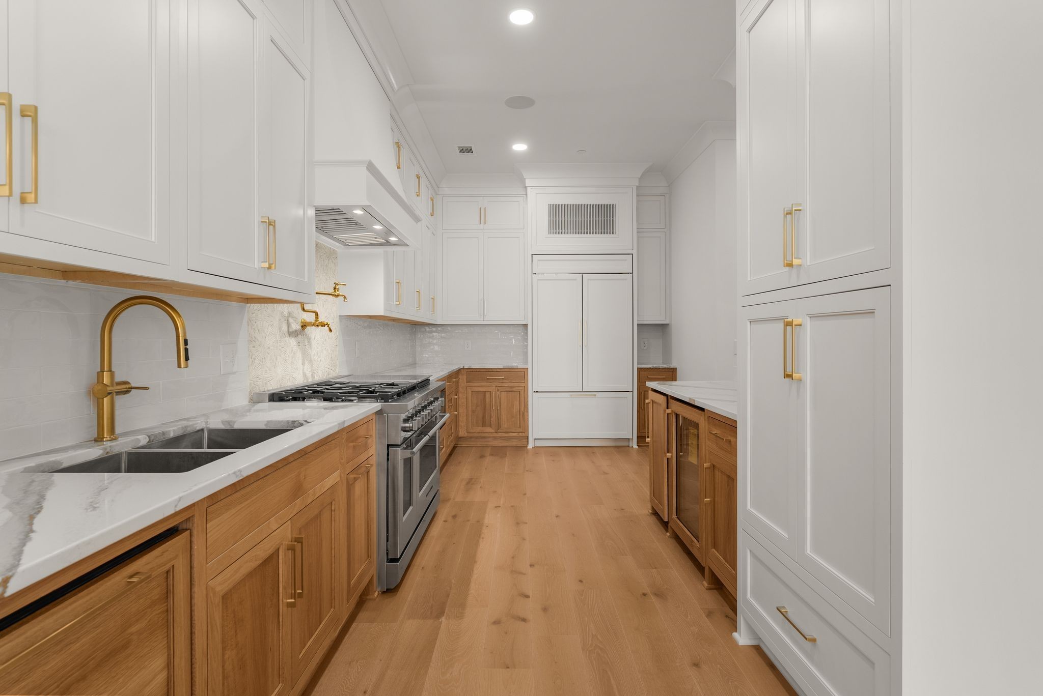95 Leonard Ave Unit: 6