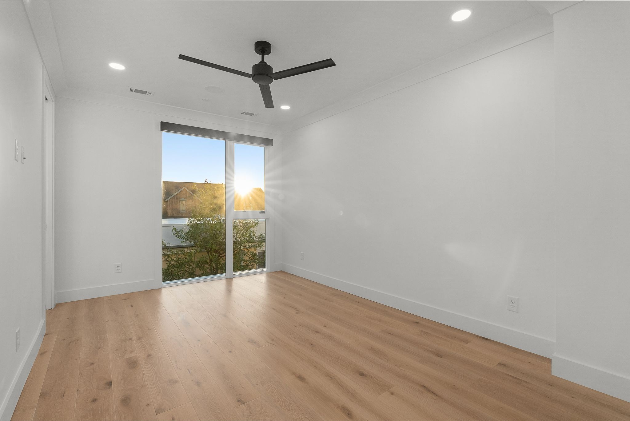 95 Leonard Ave Unit: 7