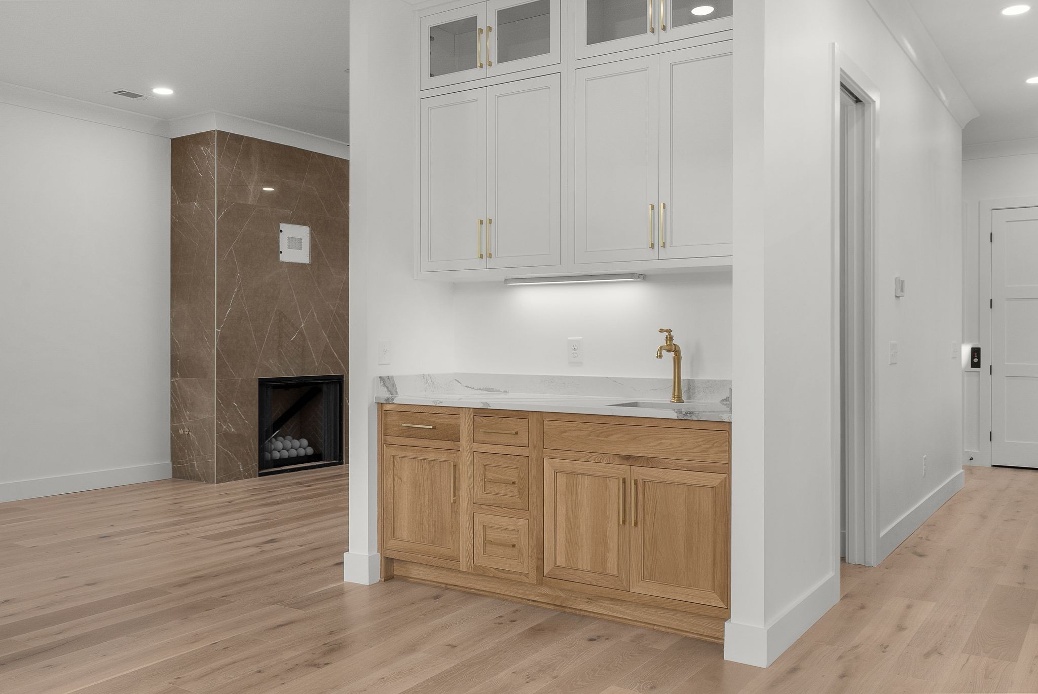 95 Leonard Ave Unit: 7