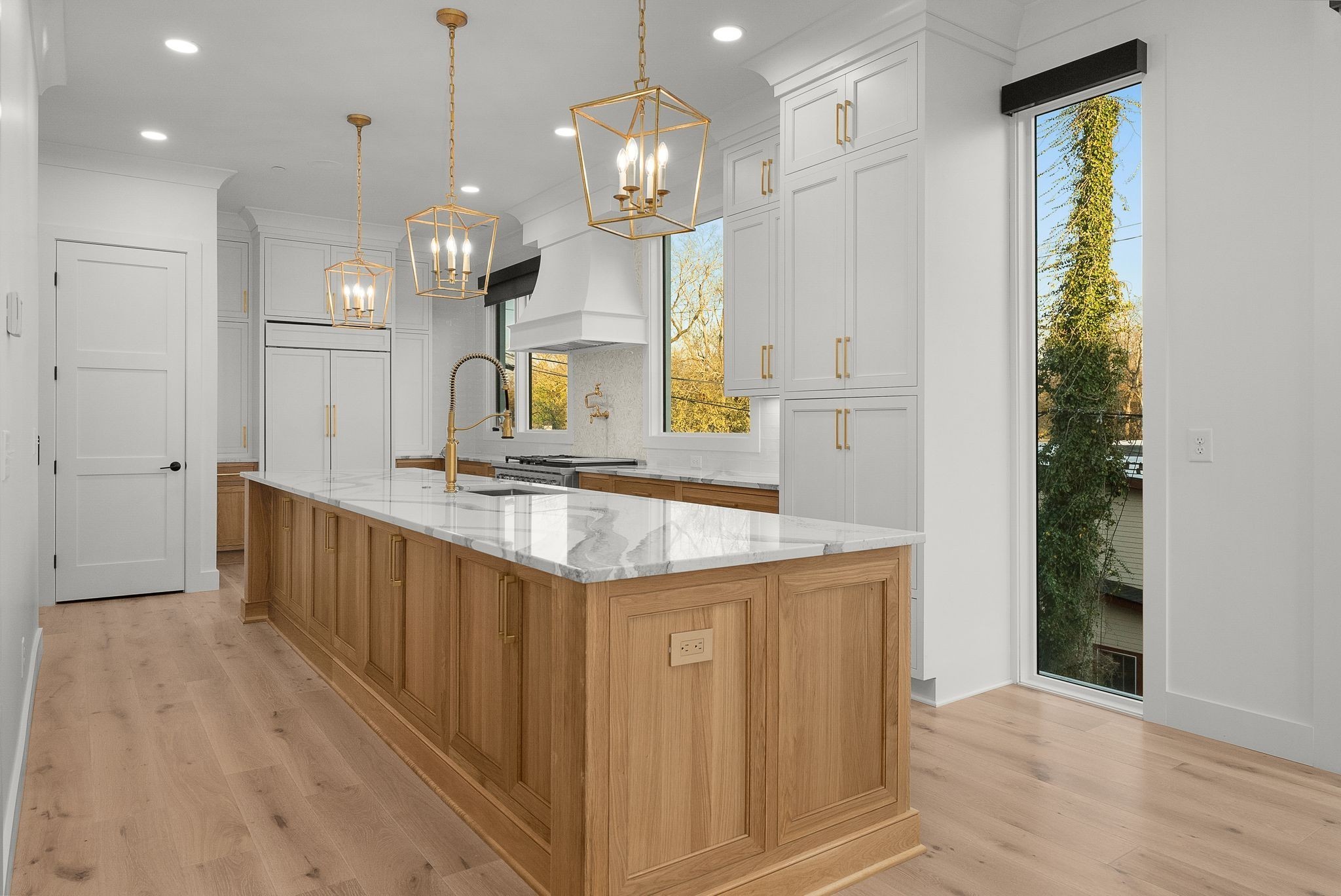 95 Leonard Ave Unit: 7