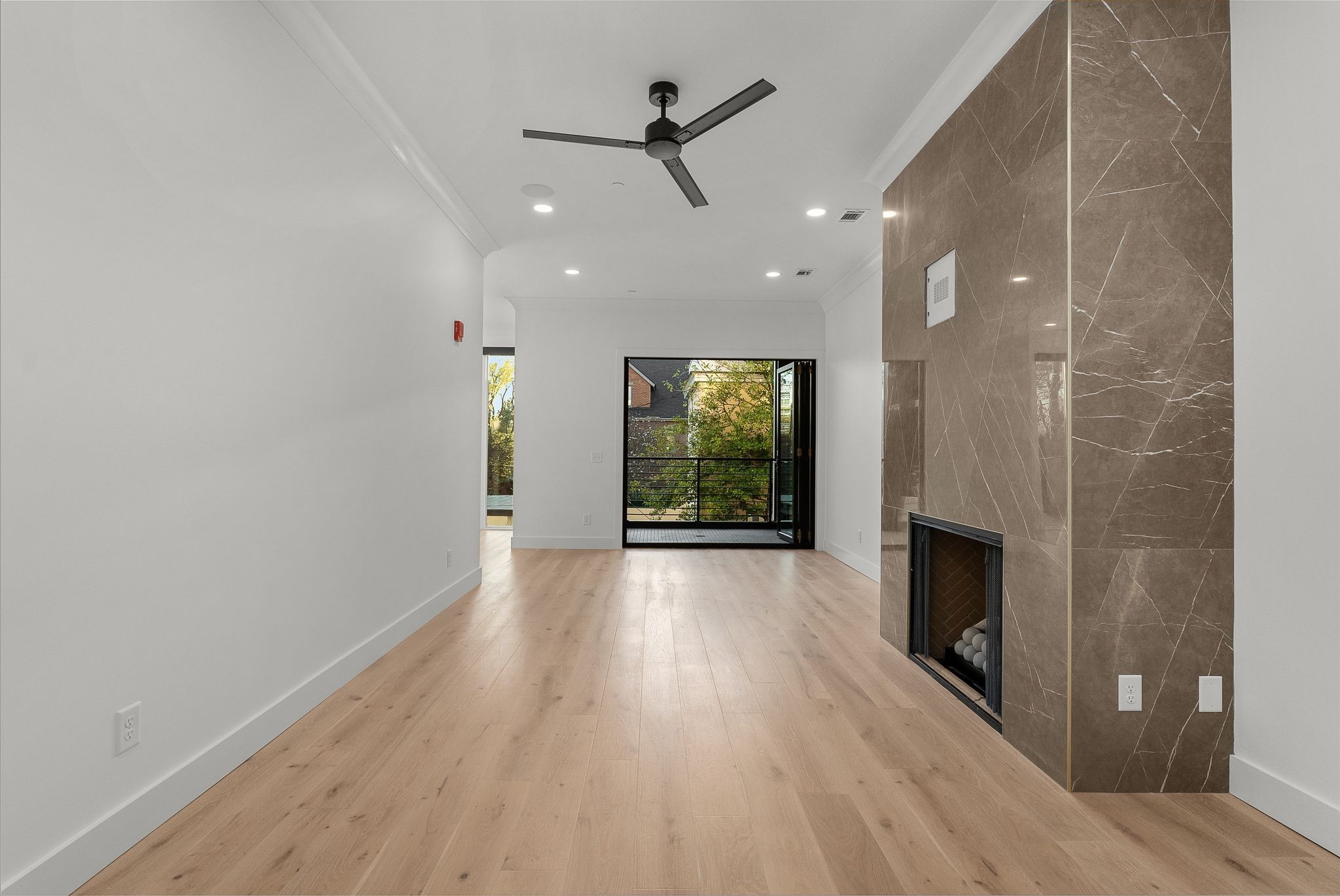 95 Leonard Ave Unit: 7