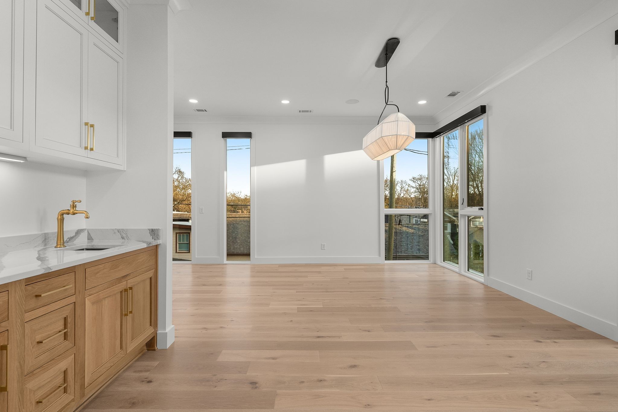95 Leonard Ave Unit: 7