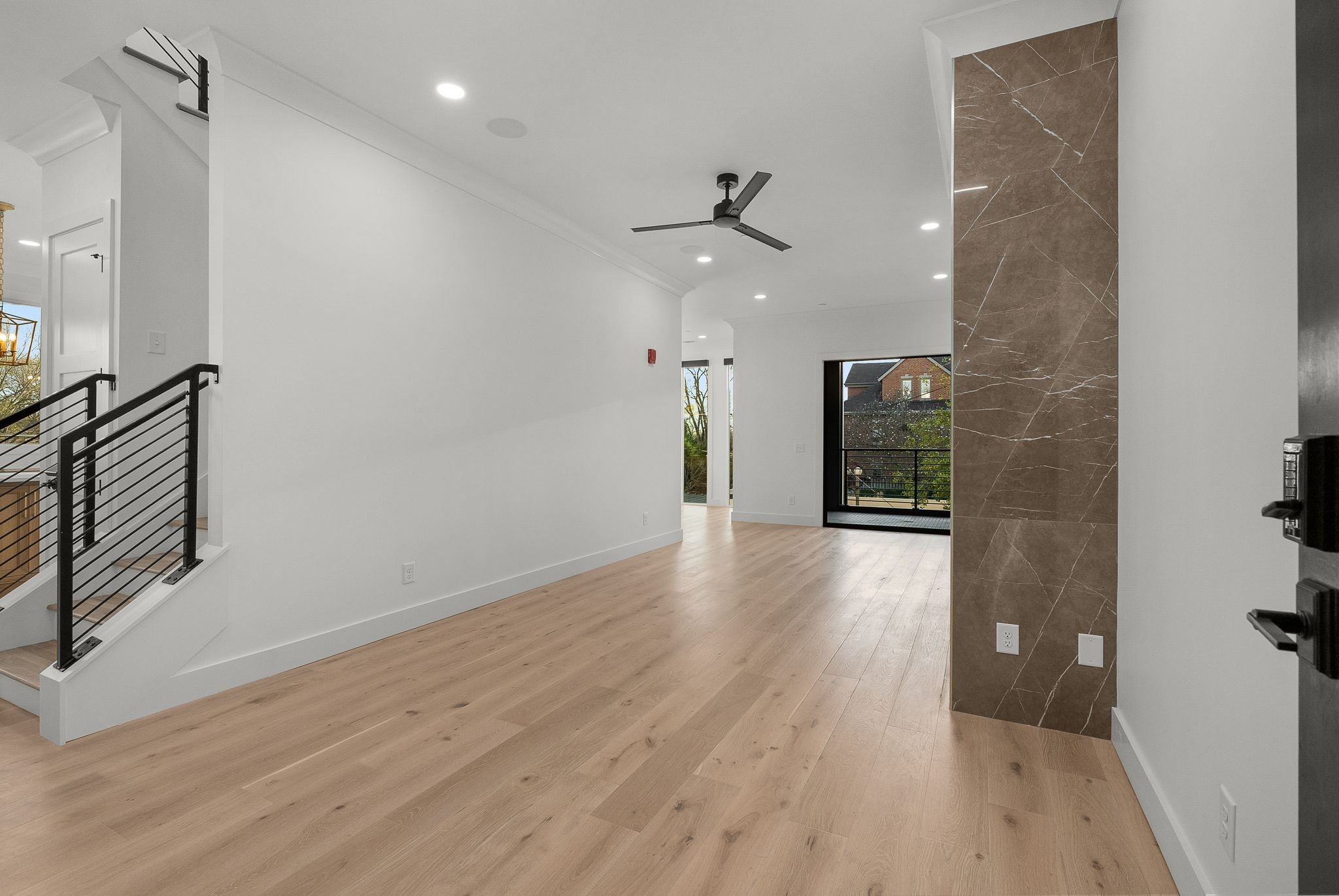 95 Leonard Ave Unit: 7
