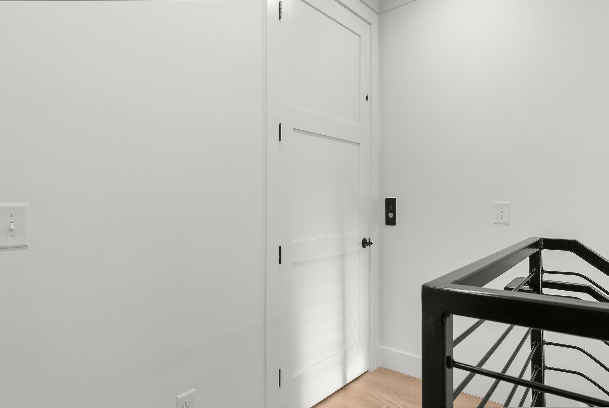 95 Leonard Ave Unit: 7