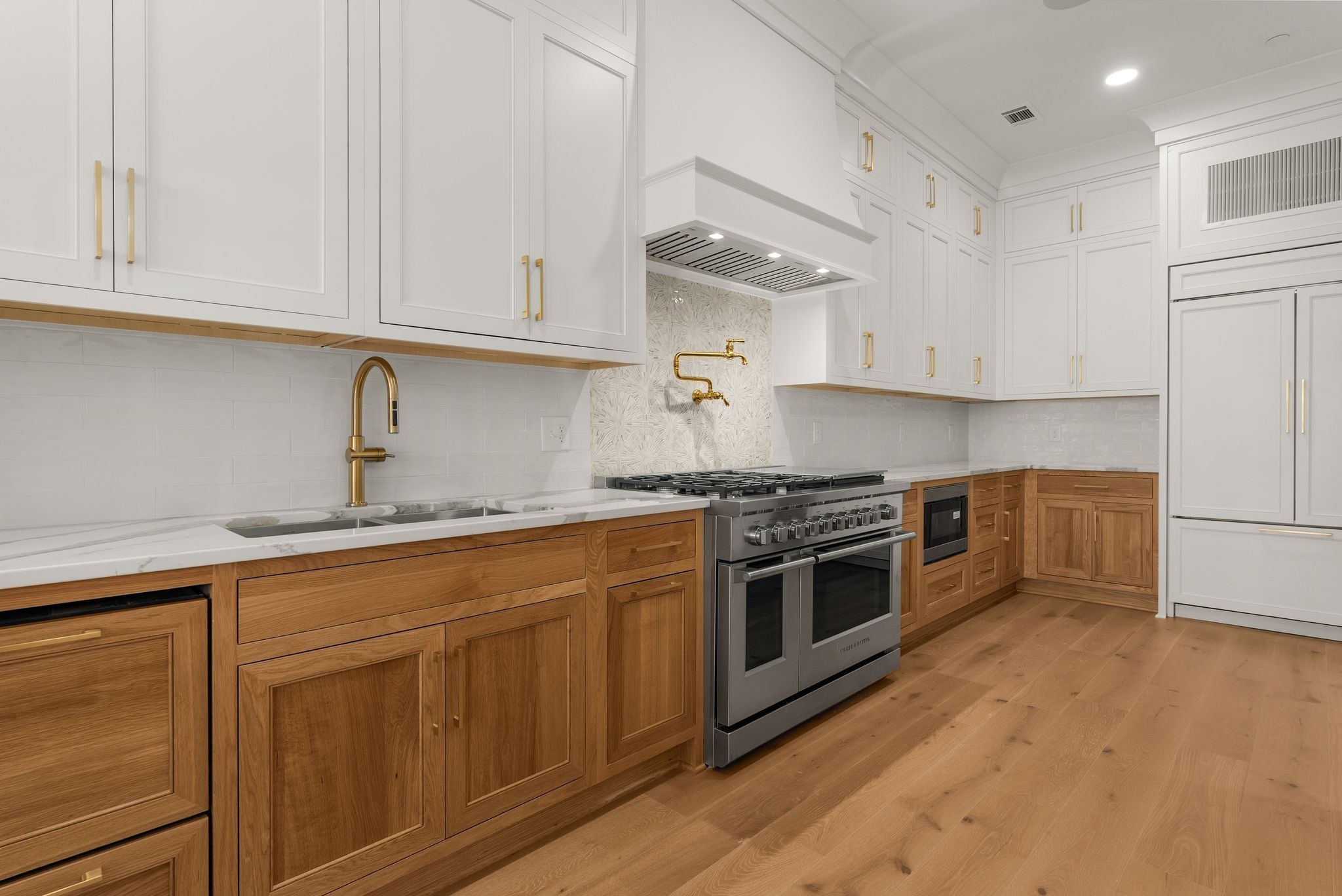 95 Leonard Ave Unit: 4