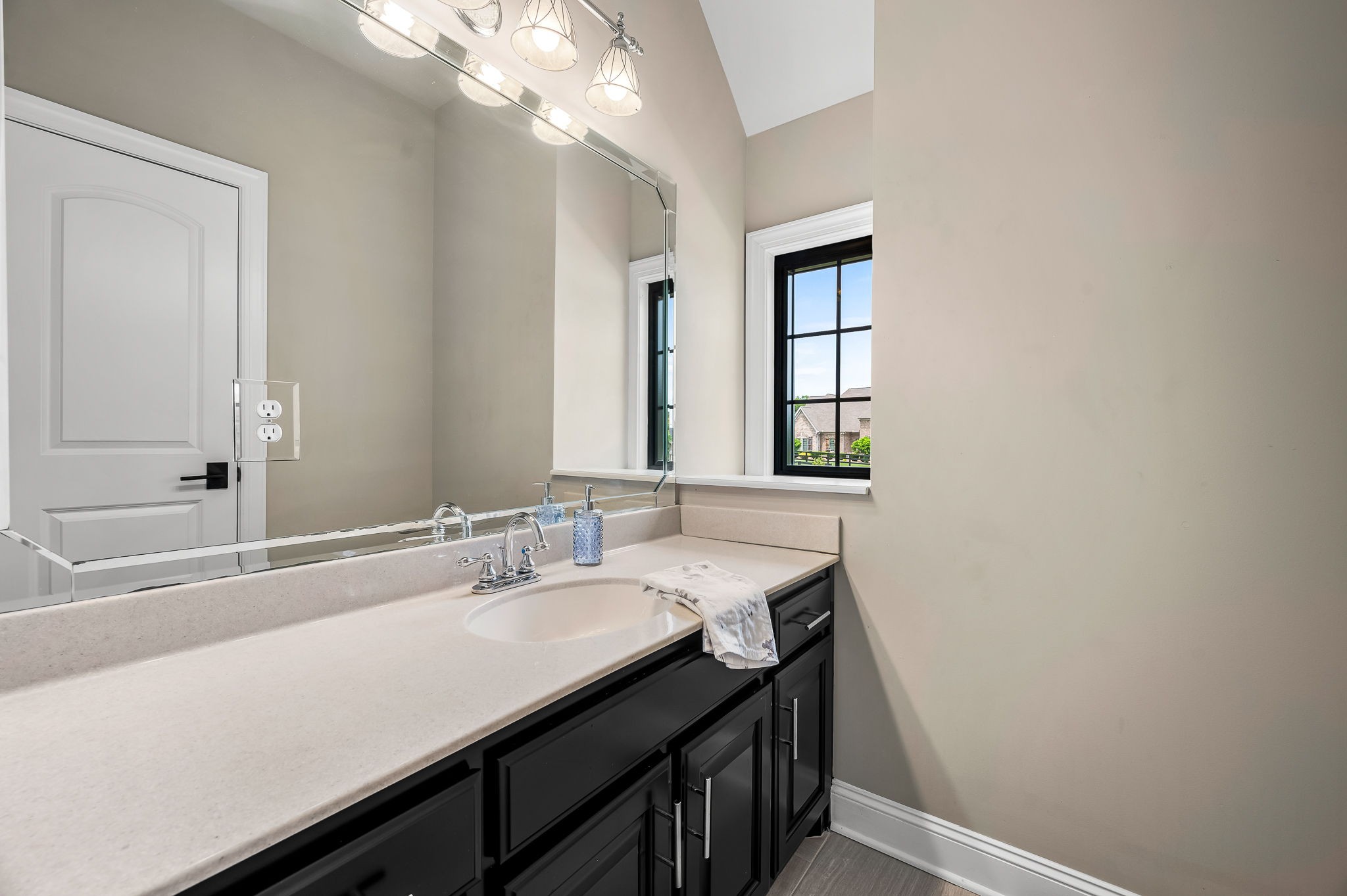 108 Nestledown Xing