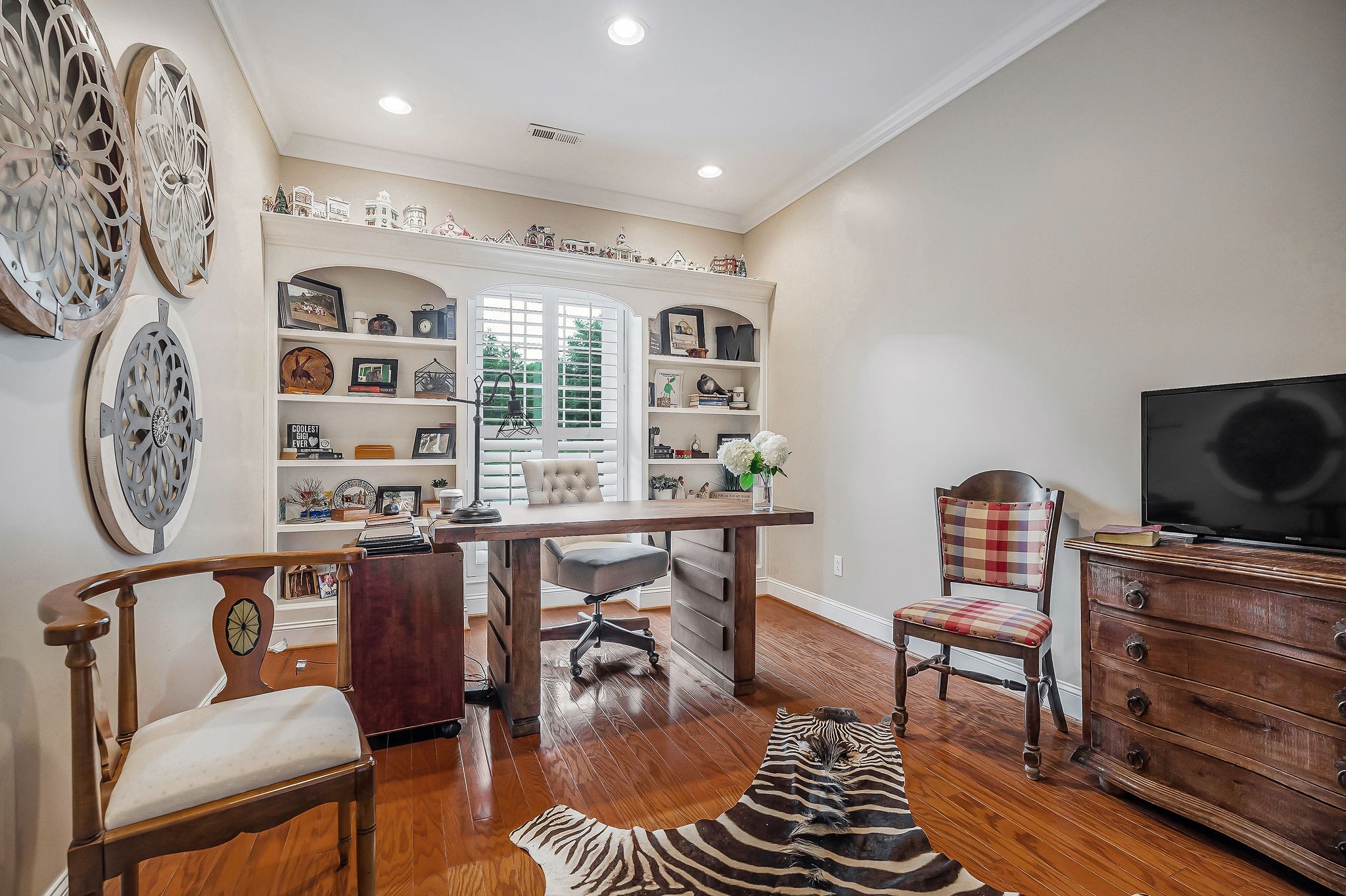 225 Hickory Ct