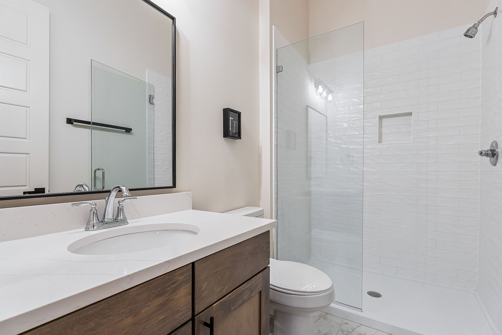 211 W Colville St Unit: 402