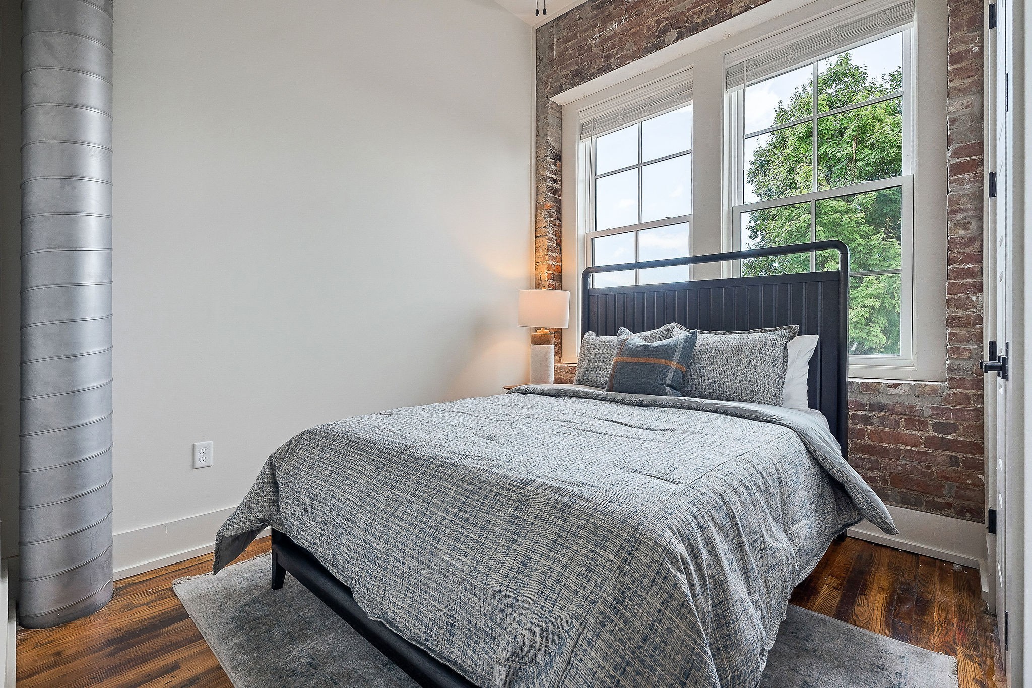 211 W Colville St Unit: 205