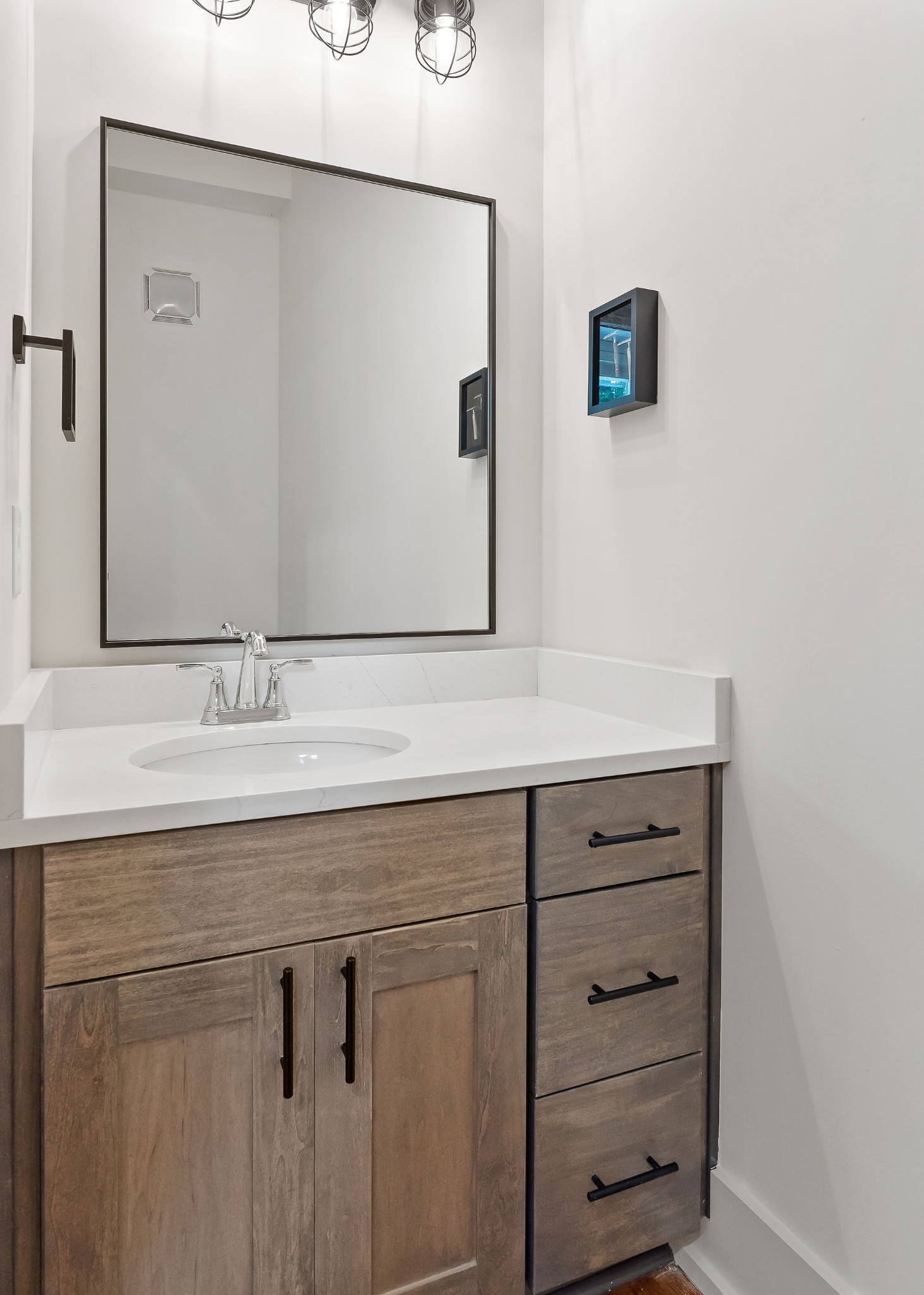 211 W Colville St Unit: 205