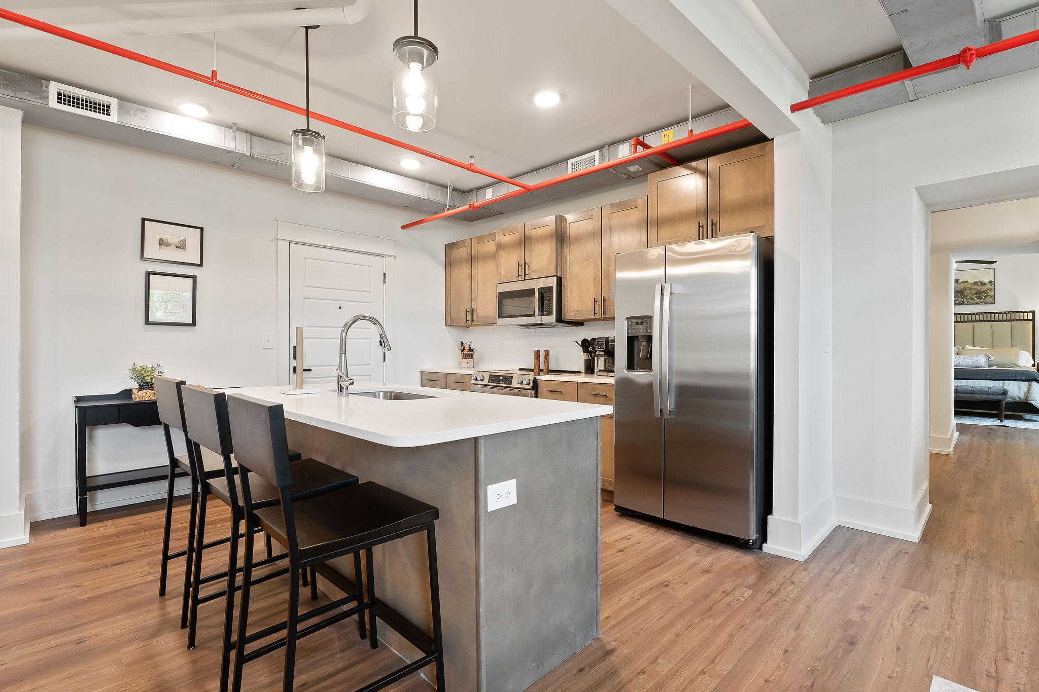 211 W Colville St Unit: 207