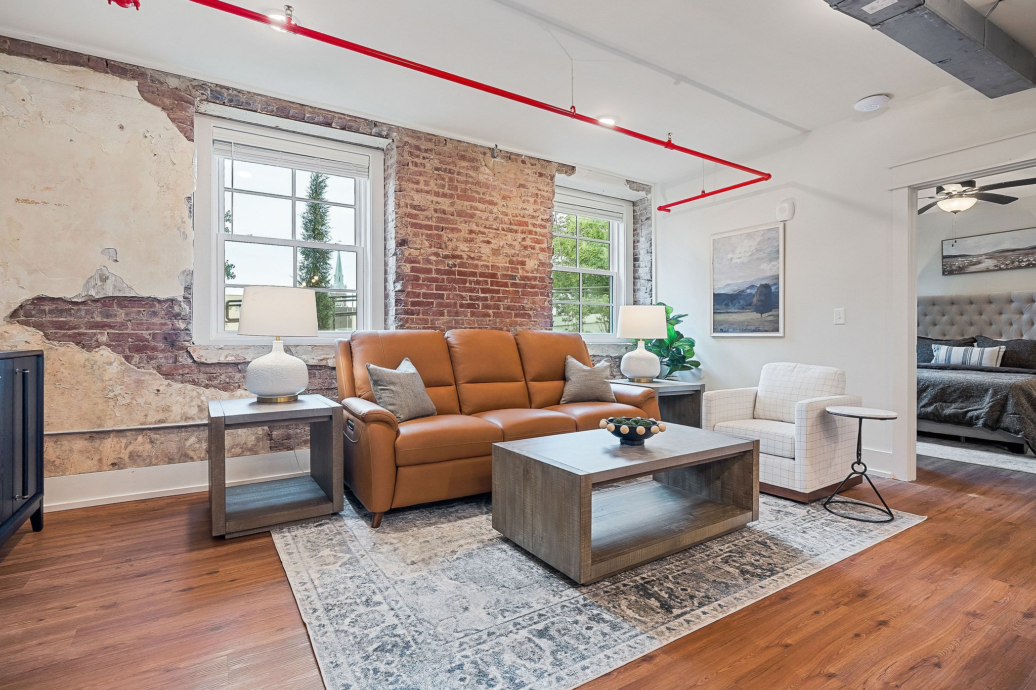 211 W Colville St Unit: 207