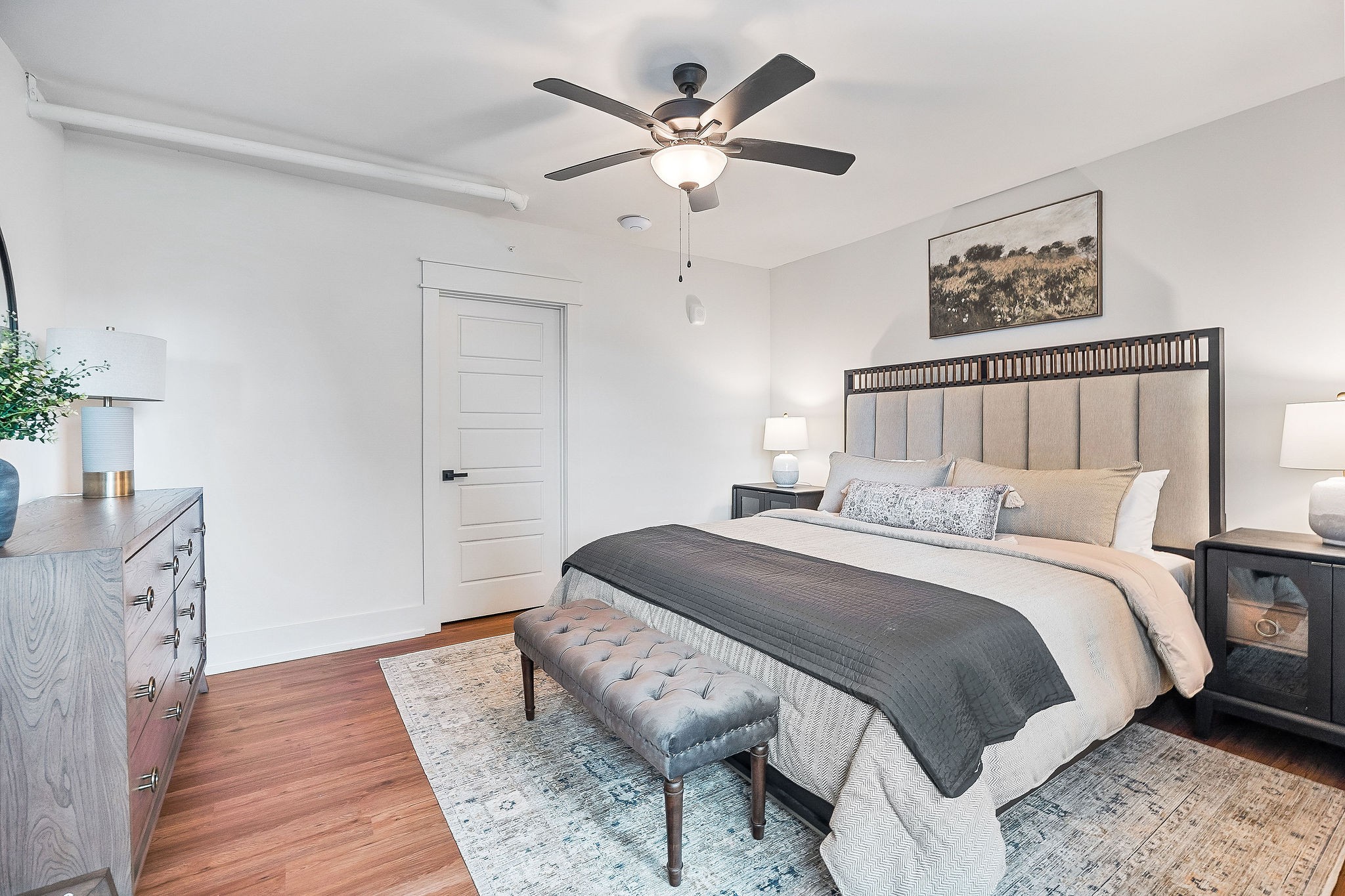 211 W Colville St Unit: 207