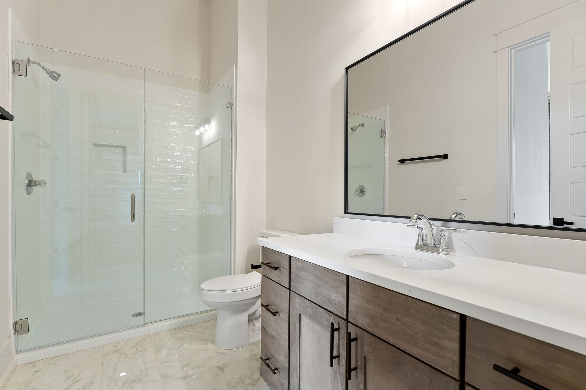 211 W Colville St Unit: 301