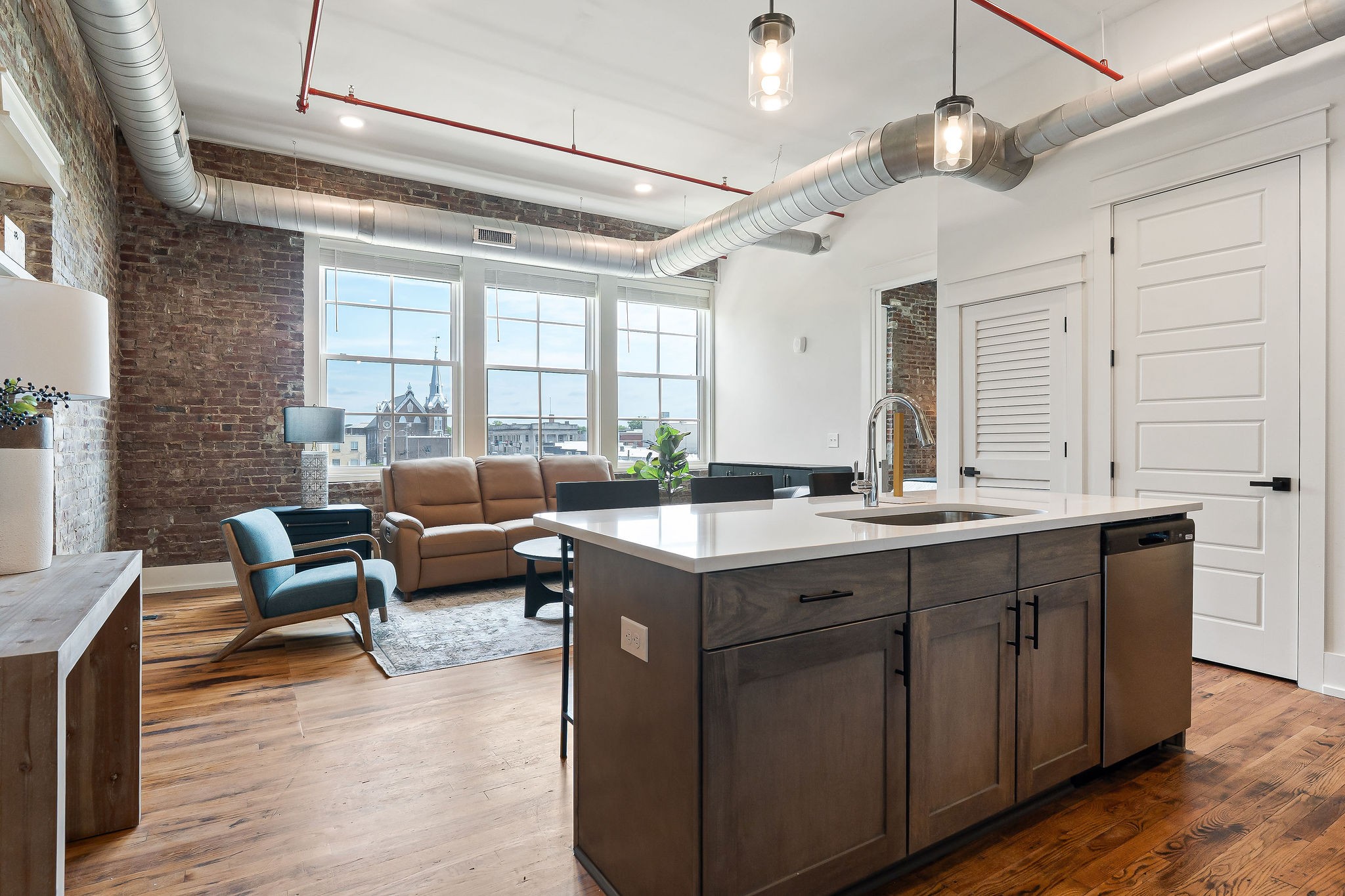 211 W Colville St Unit: 301