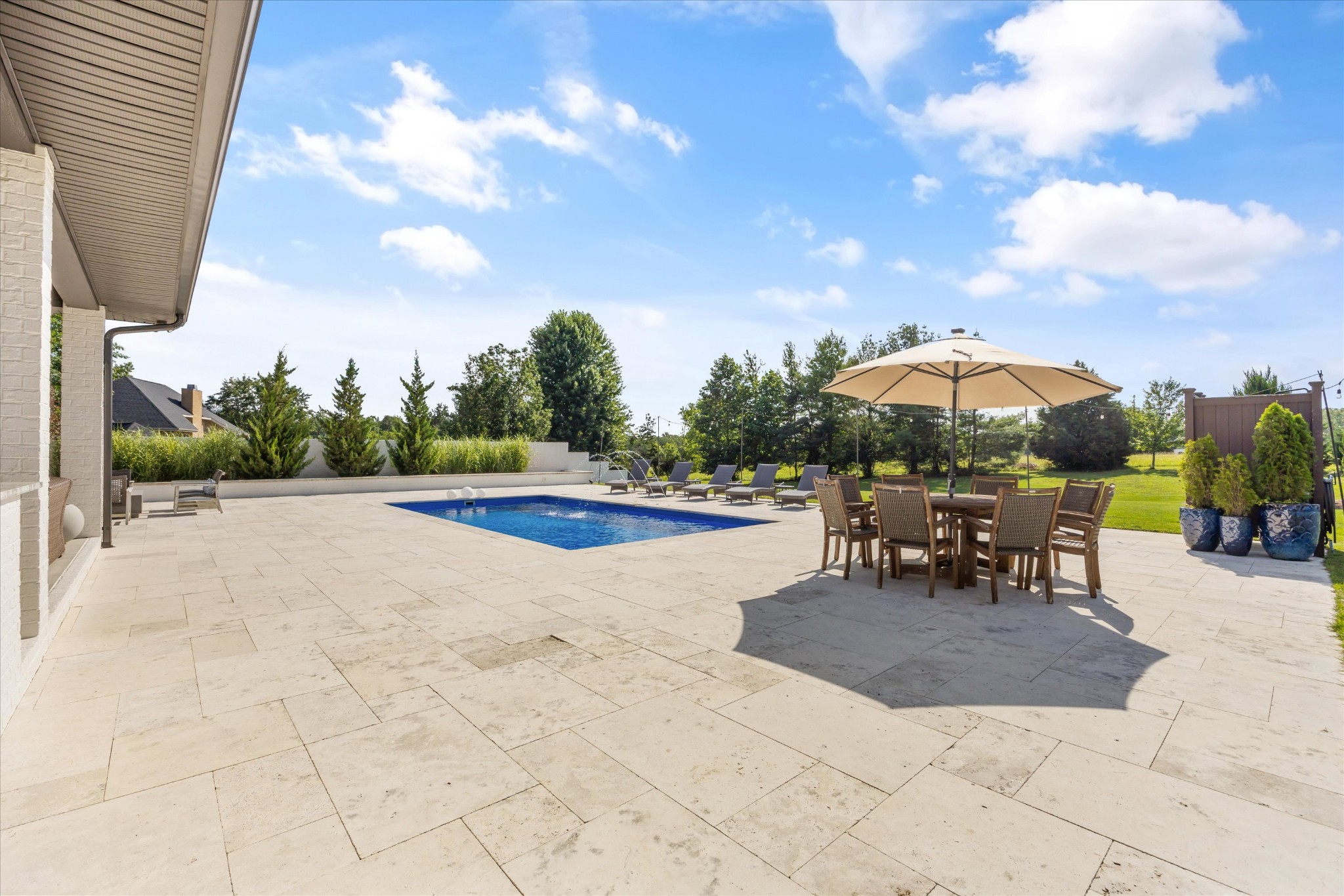 125 Cedar Ridge Ln
