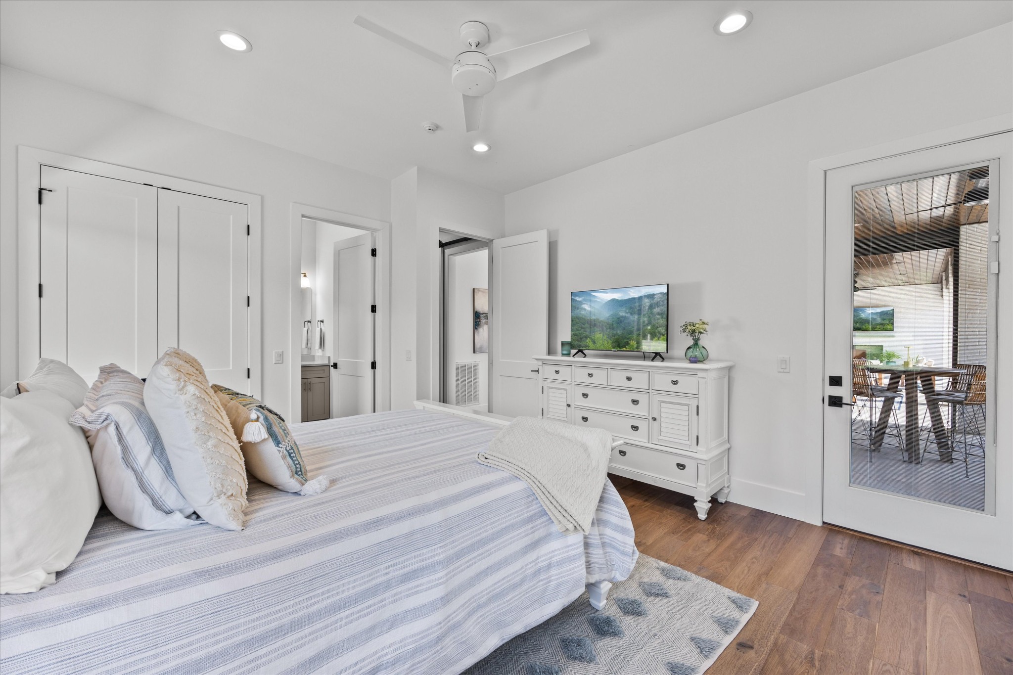 125 Cedar Ridge Ln