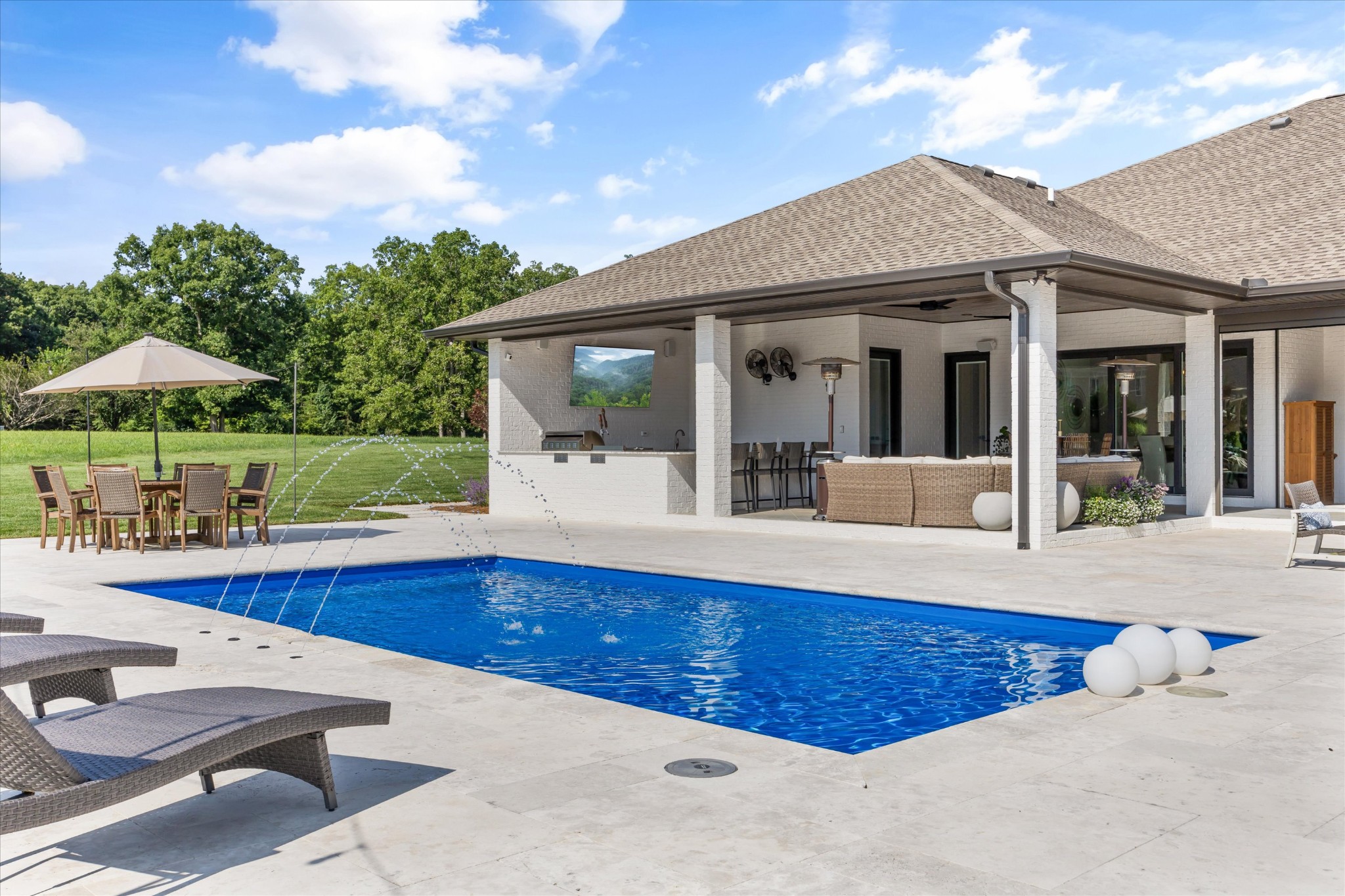 125 Cedar Ridge Ln