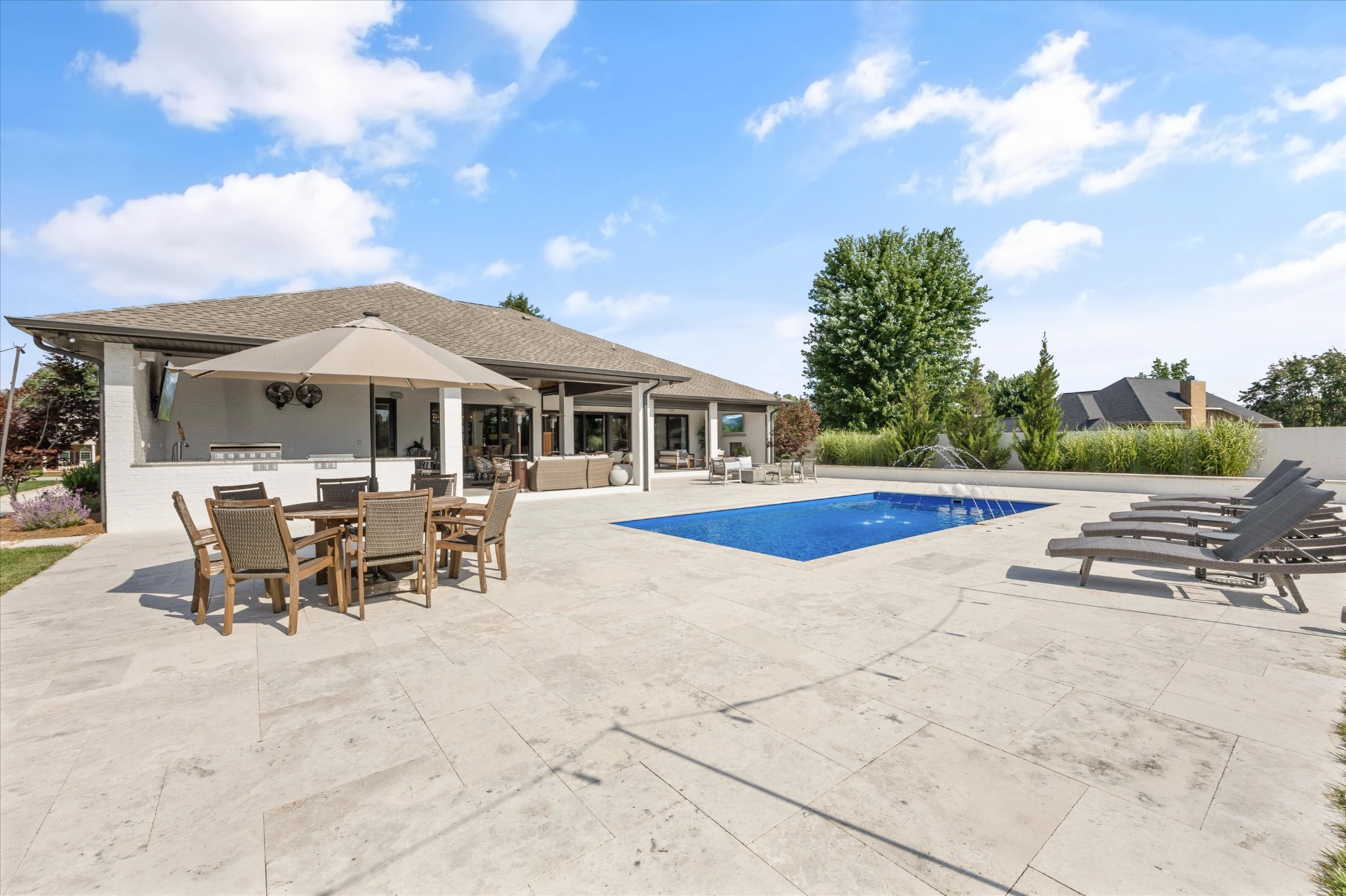125 Cedar Ridge Ln