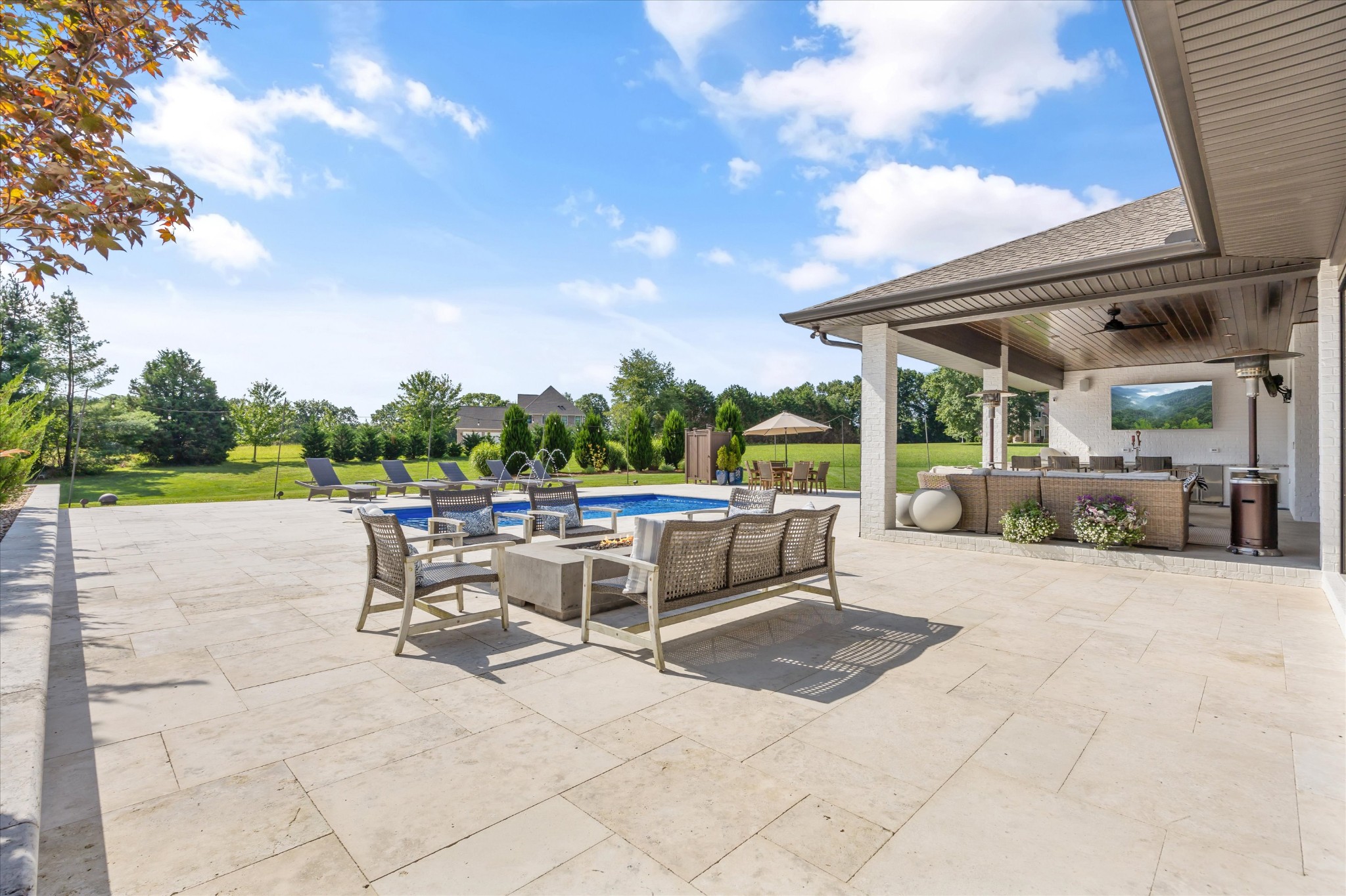 125 Cedar Ridge Ln