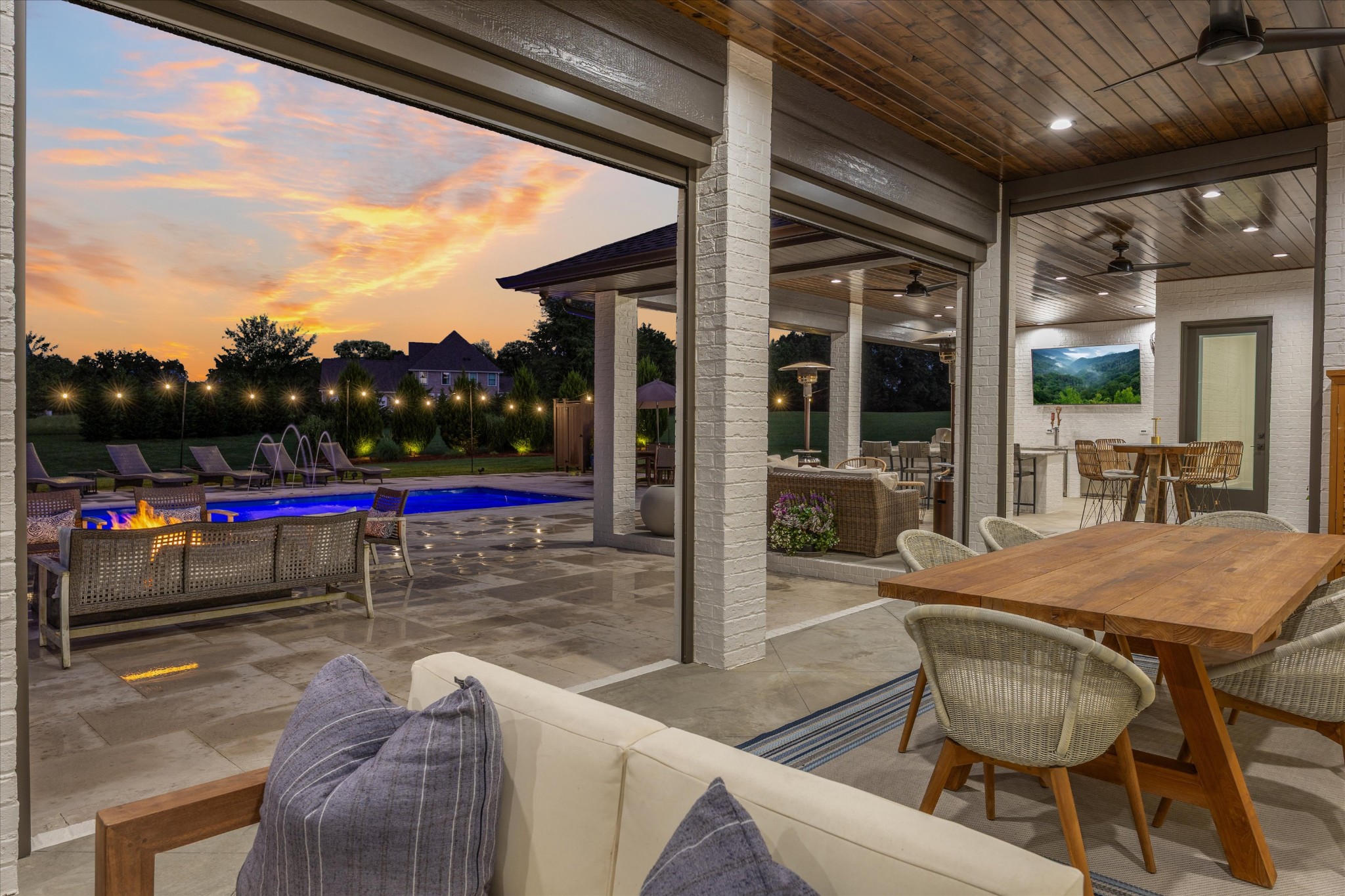 125 Cedar Ridge Ln