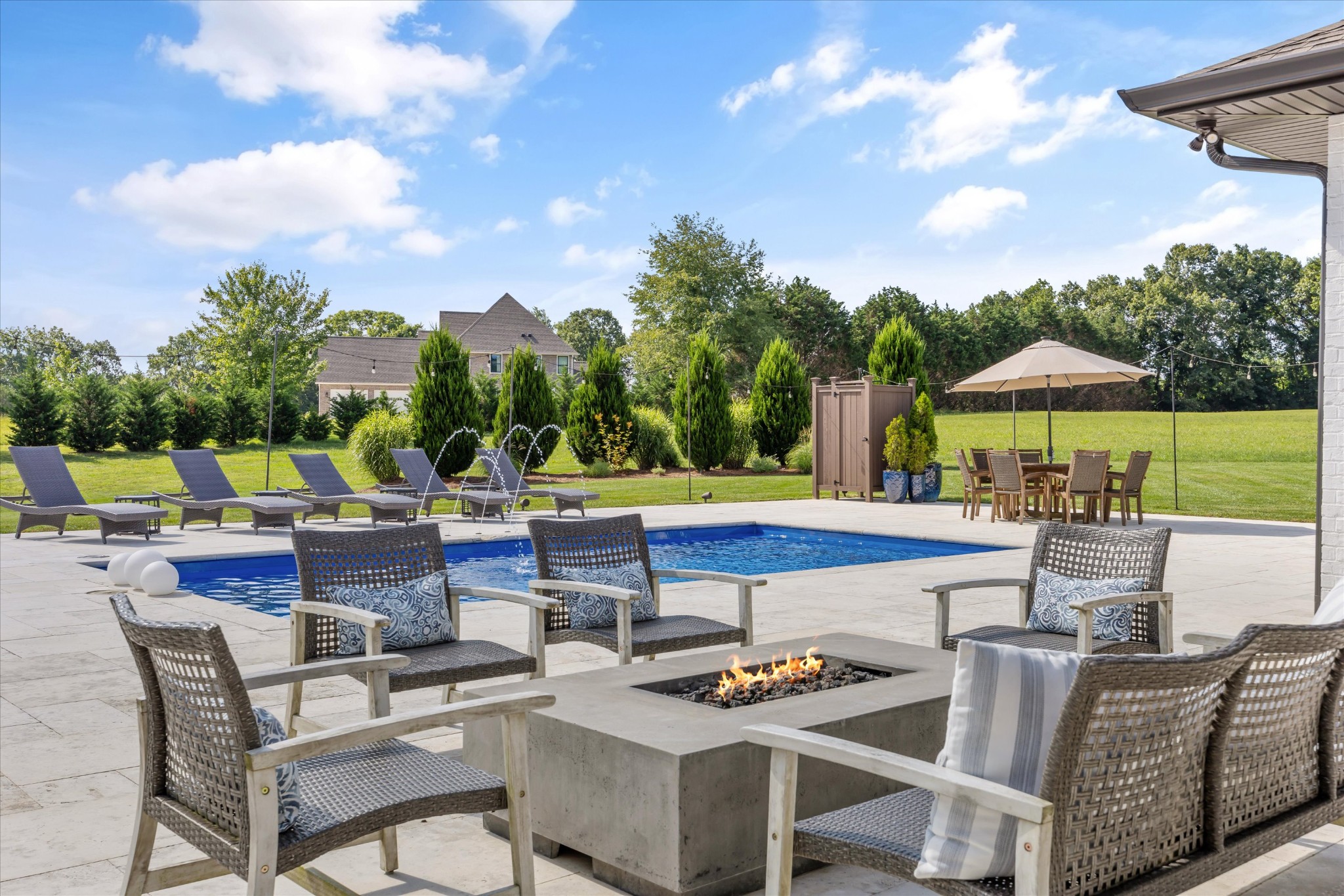 125 Cedar Ridge Ln
