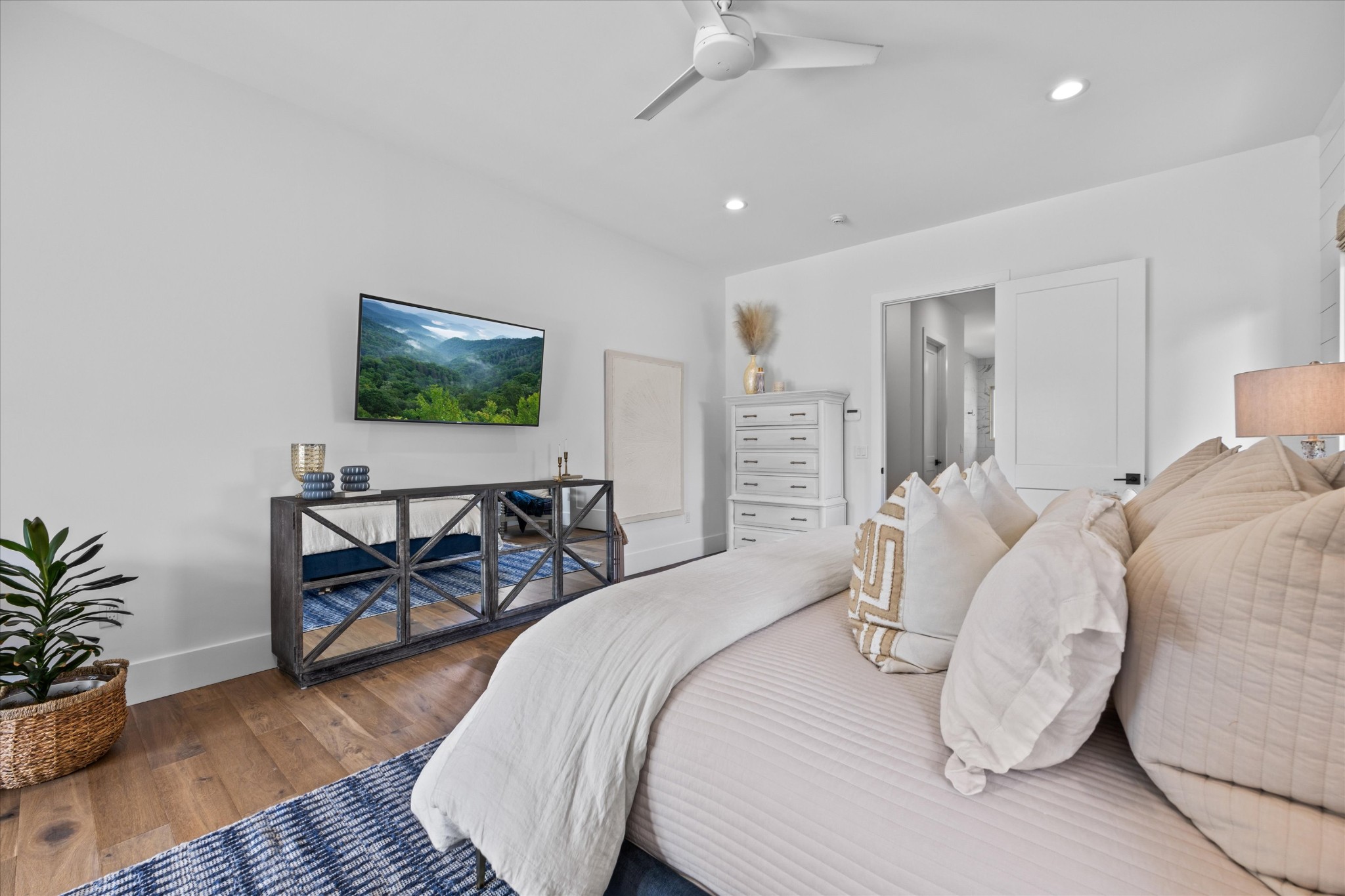 125 Cedar Ridge Ln