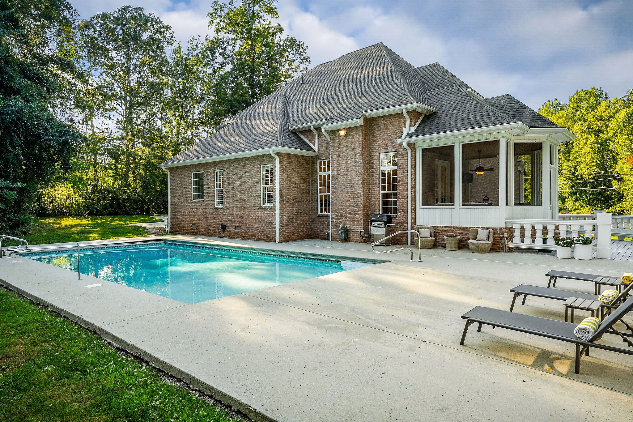914 Beckridge Rd