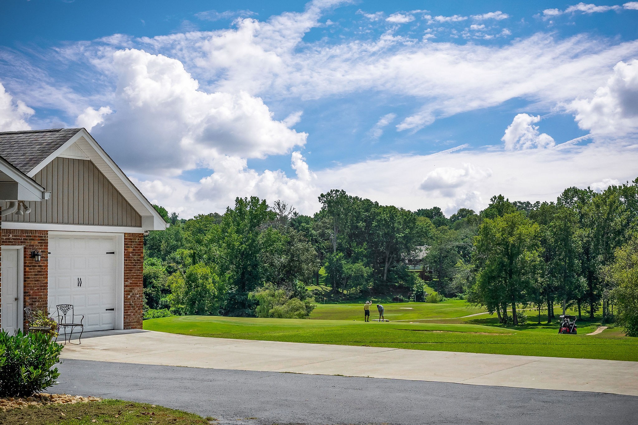 760 Lakeland Dr