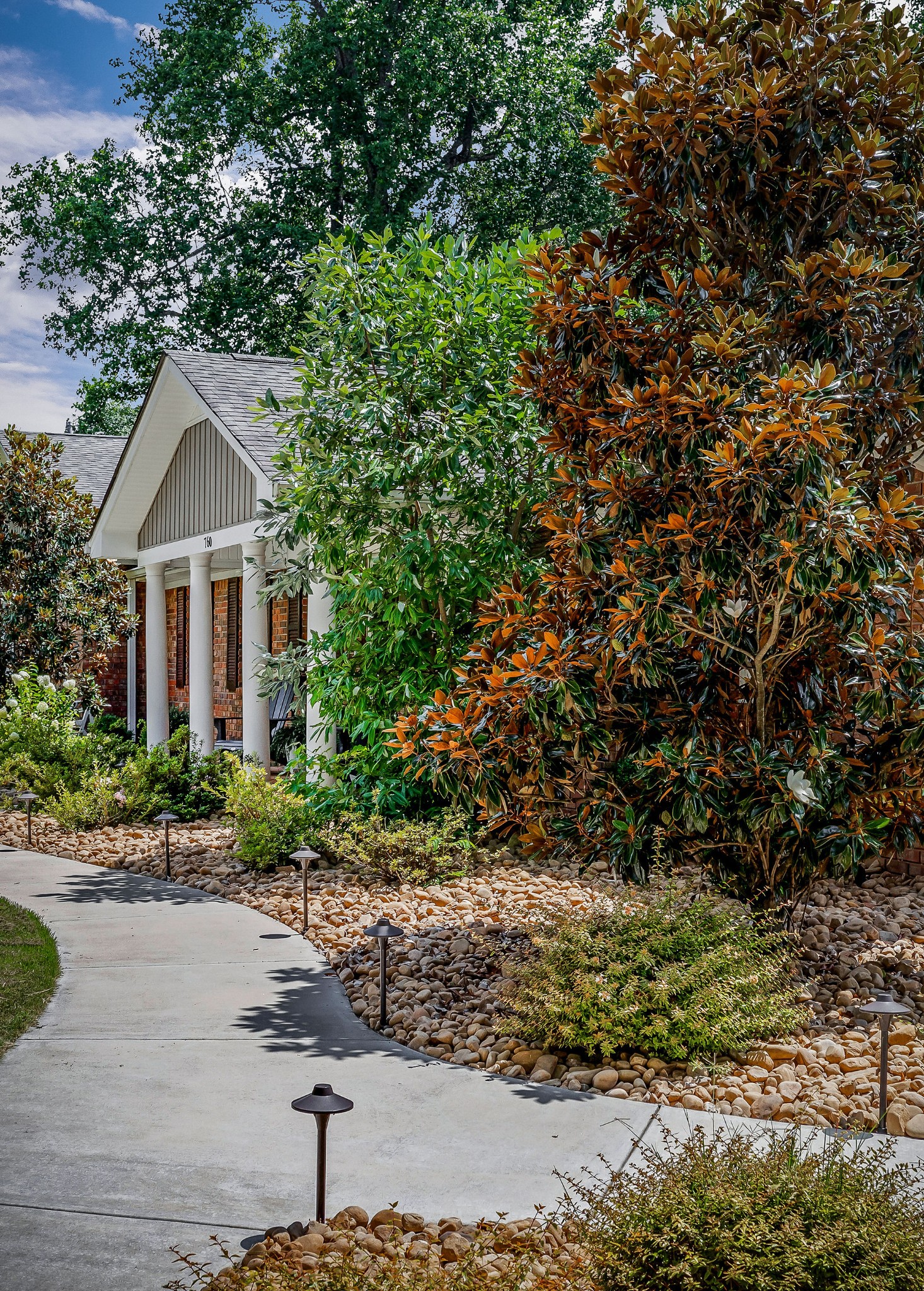 760 Lakeland Dr