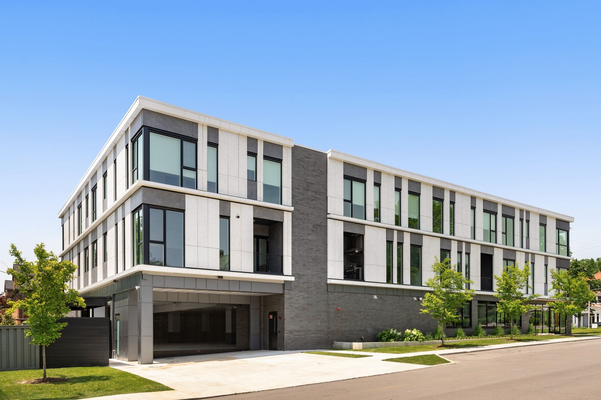 95 Leonard Ave Unit: 5