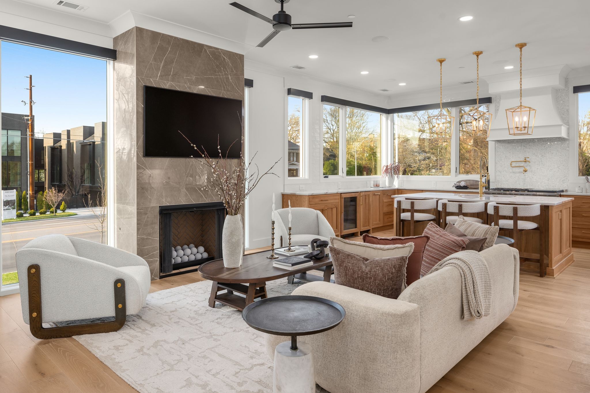 95 Leonard Ave Unit: 2