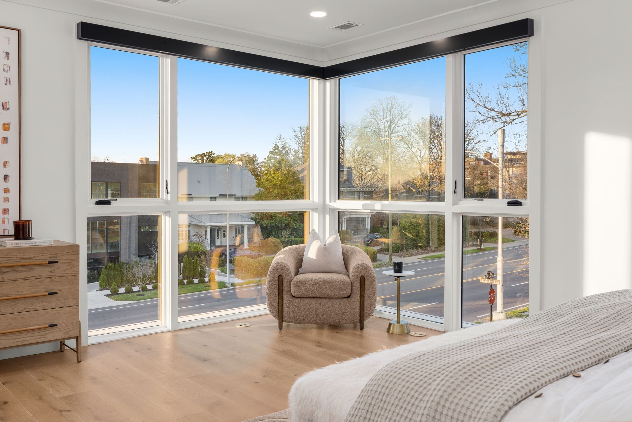 95 Leonard Ave Unit: 2