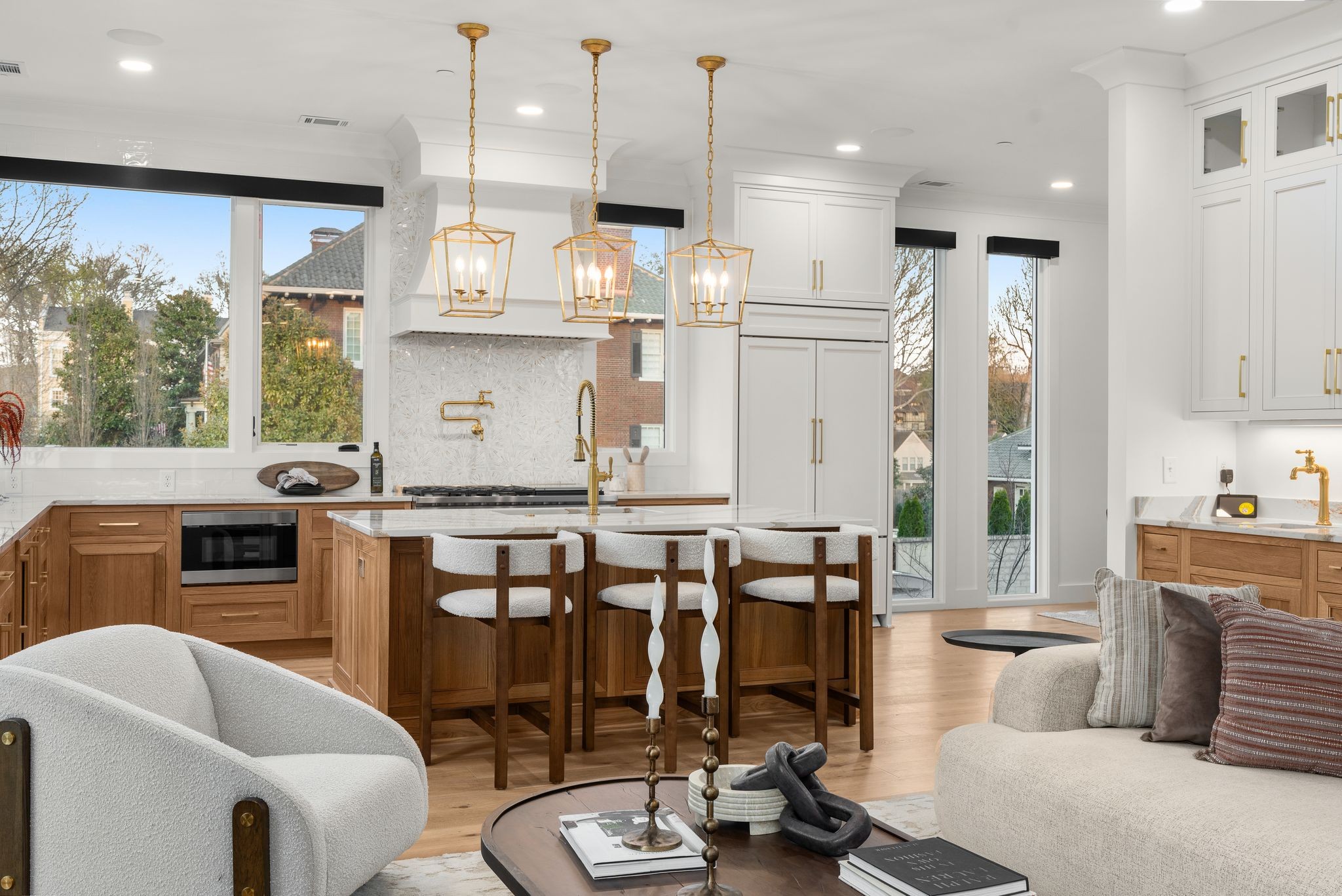 95 Leonard Ave Unit: 2