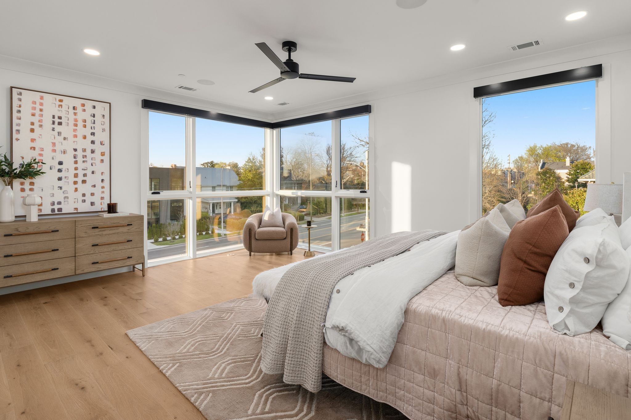 95 Leonard Ave Unit: 2