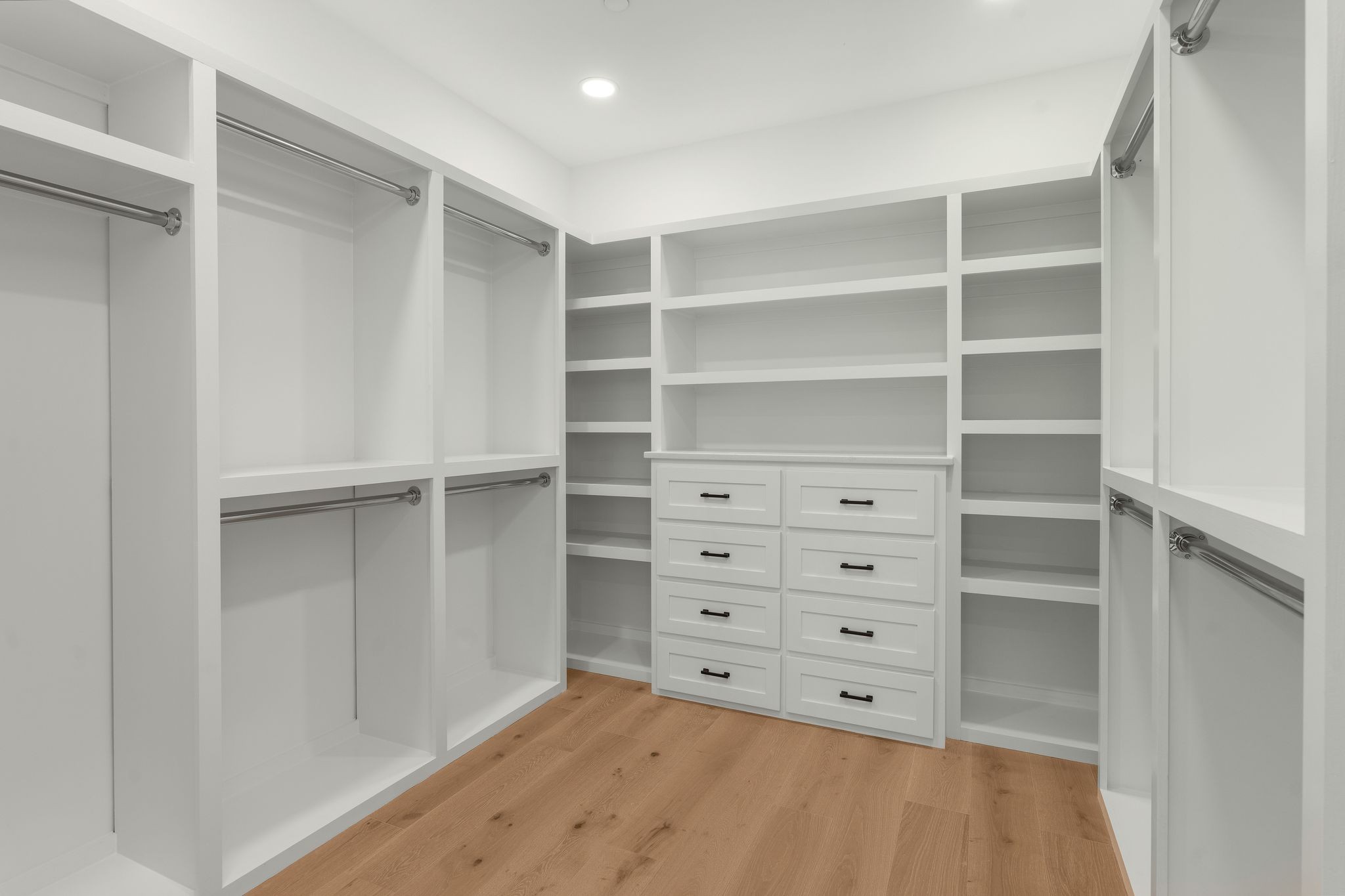 95 Leonard Ave Unit: 2