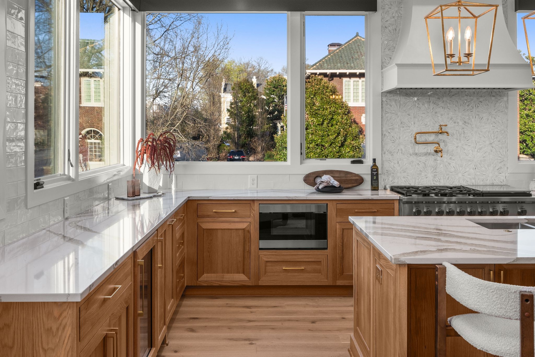 95 Leonard Ave Unit: 2