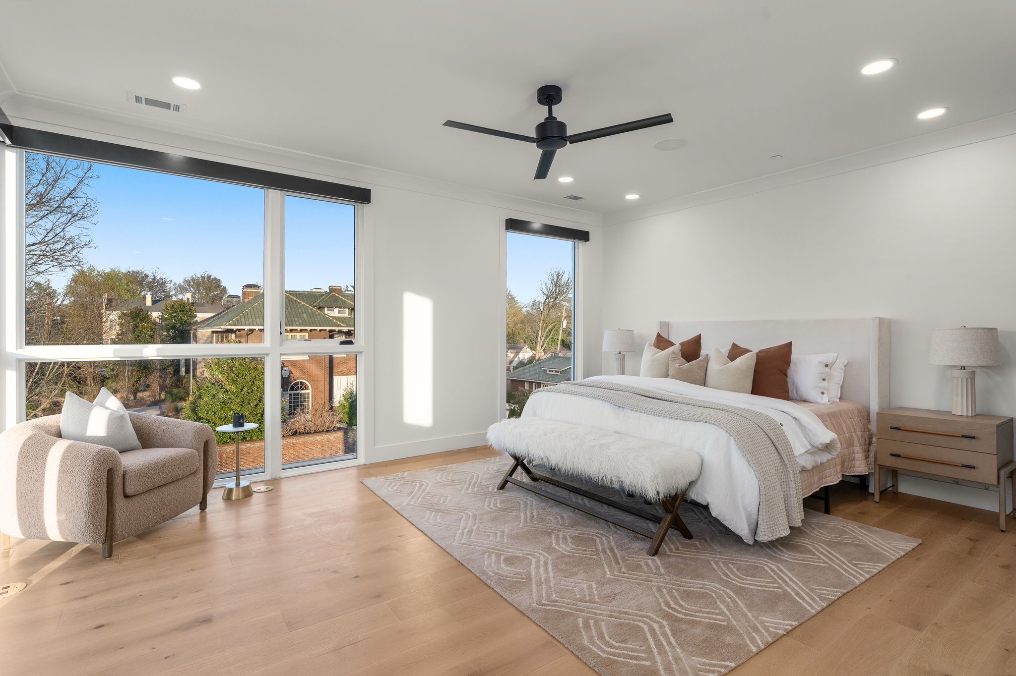 95 Leonard Ave Unit: 2