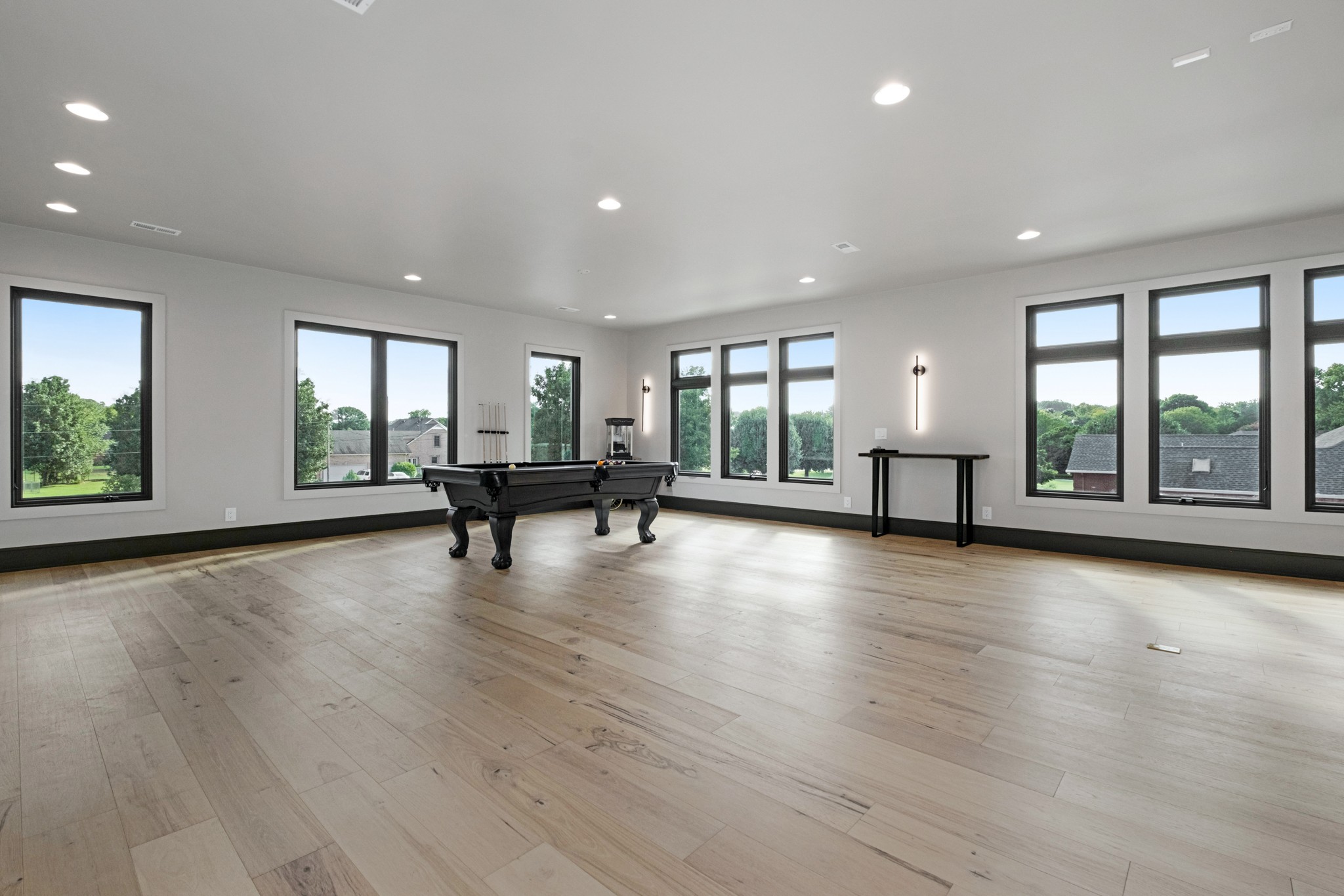 613 Waters Edge Dr