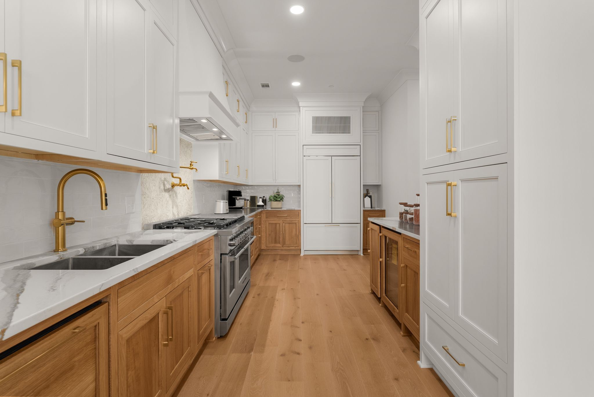 95 Leonard Ave Unit: 6