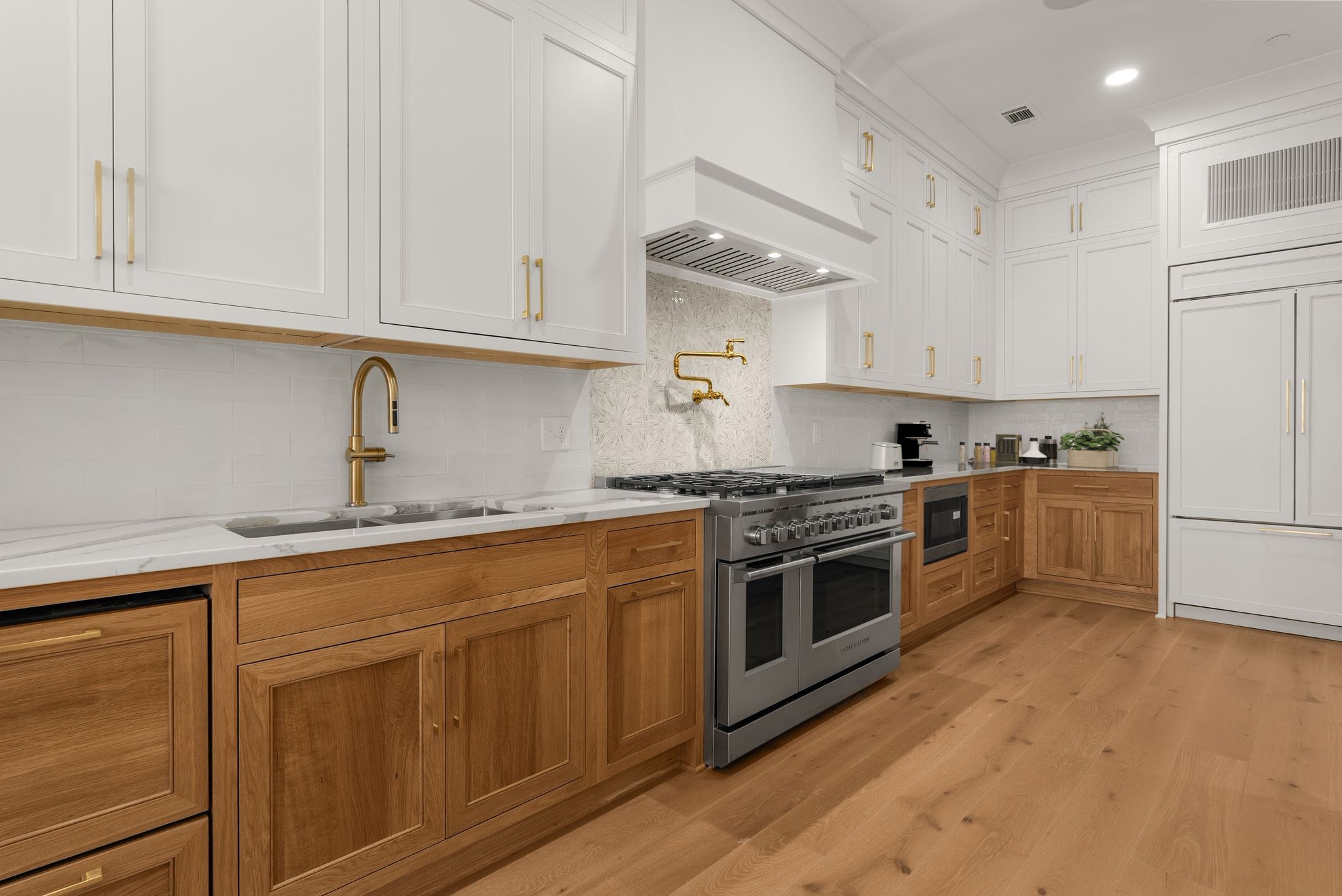95 Leonard Ave Unit: 6